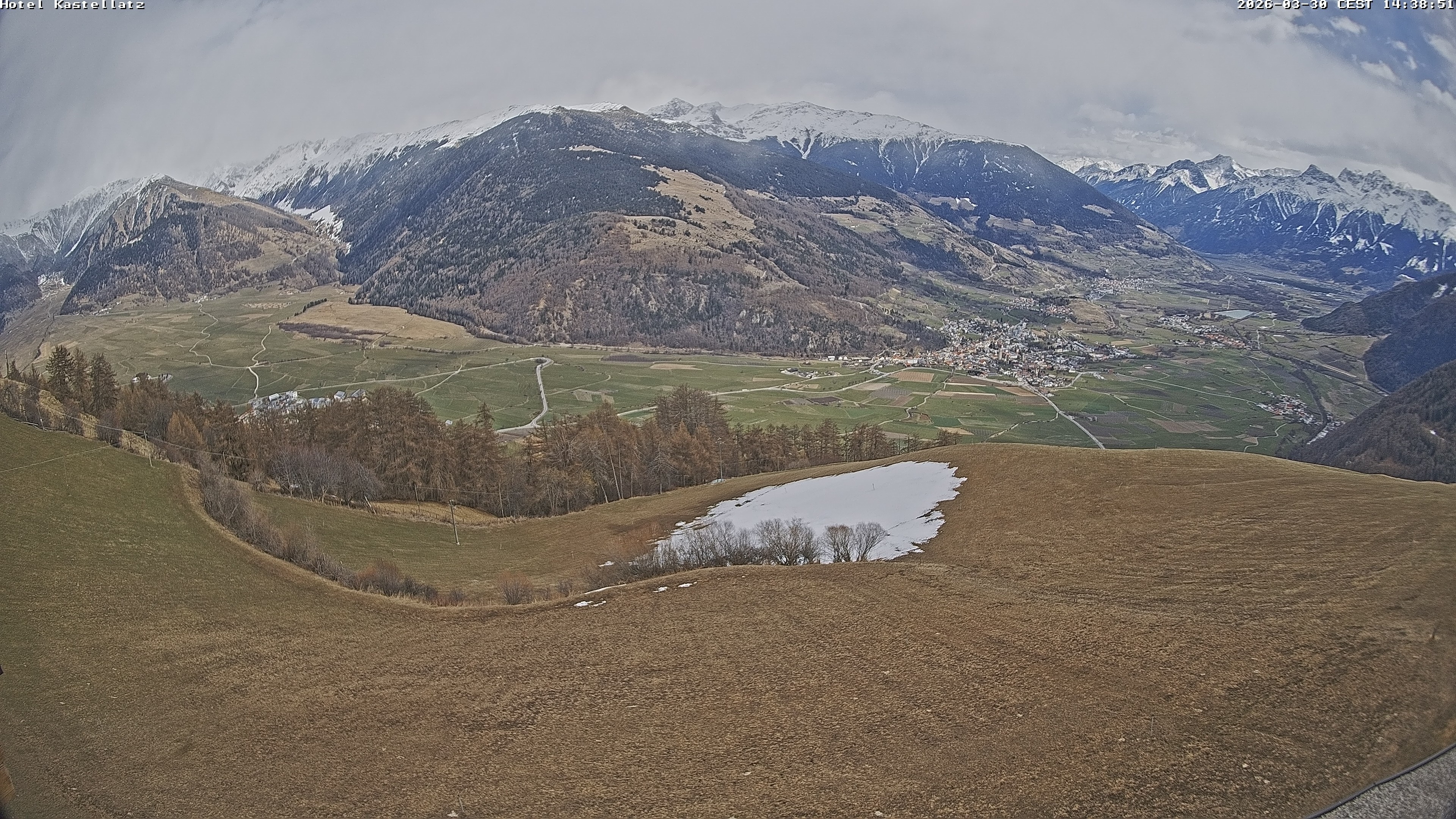 Archiv Foto Webcam Ausblick Kastellatz - Mals