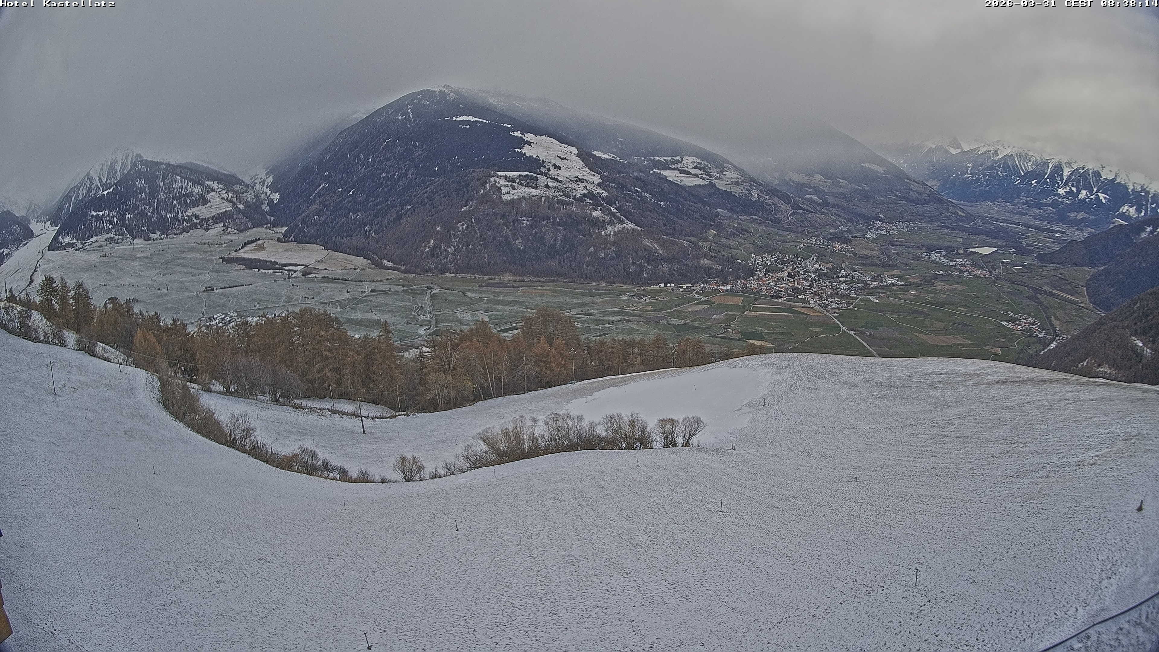 Archiv Foto Webcam Ausblick Kastellatz - Mals