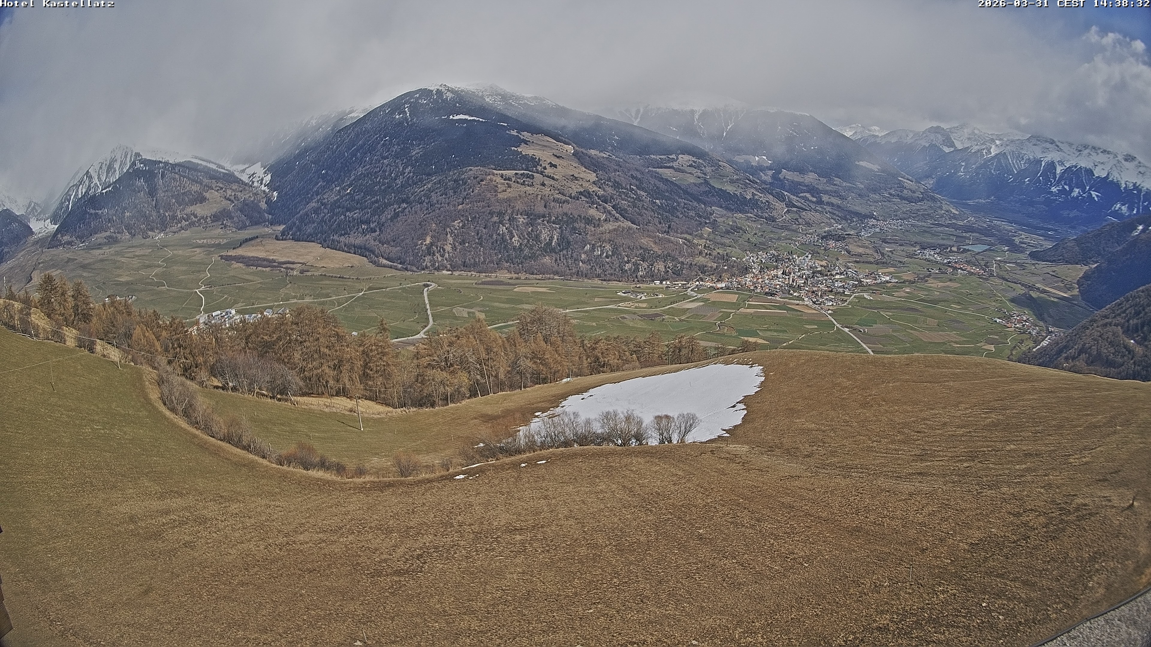 Archiv Foto Webcam Ausblick Kastellatz - Mals