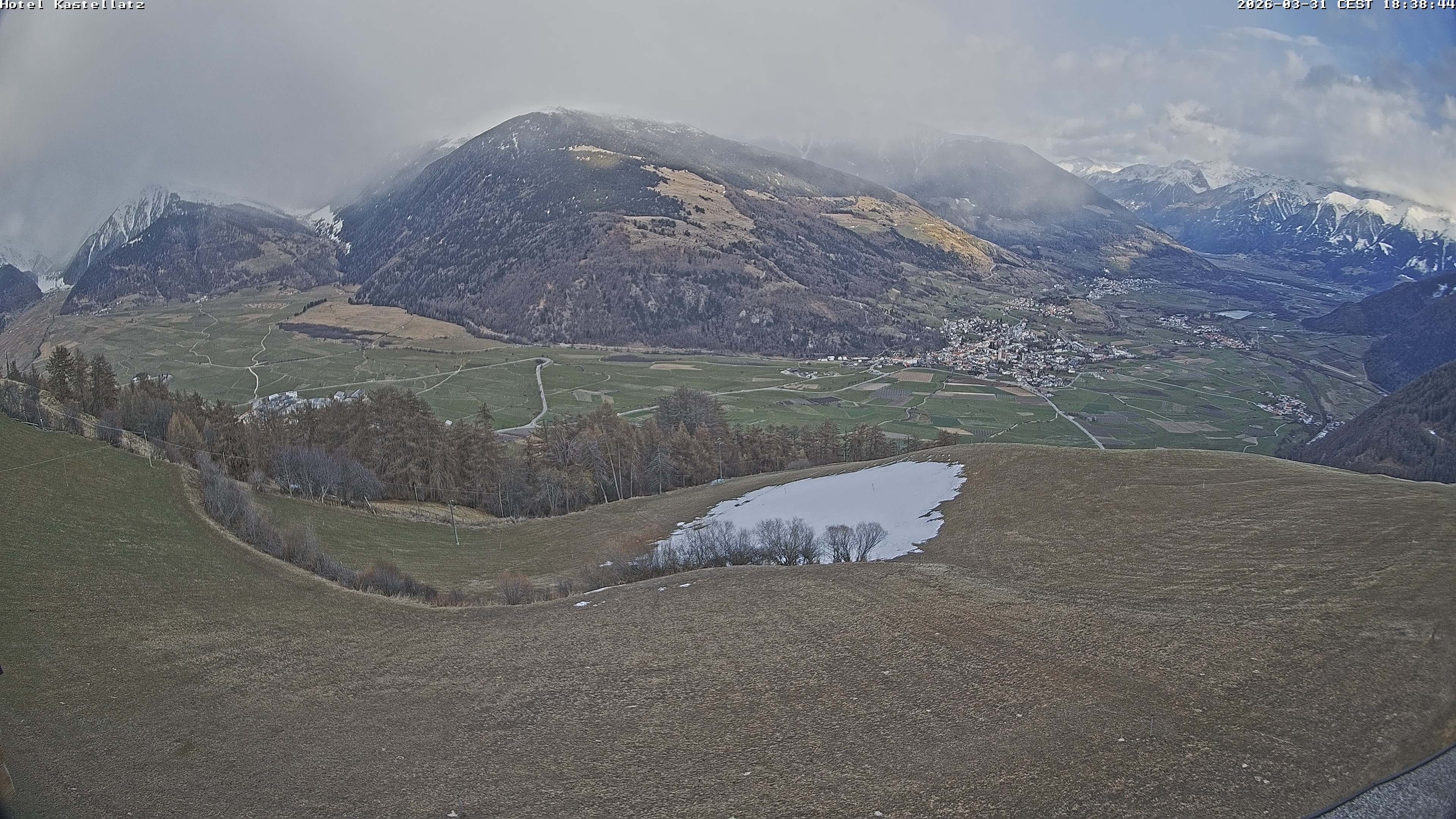 Archiv Foto Webcam Ausblick Kastellatz - Mals