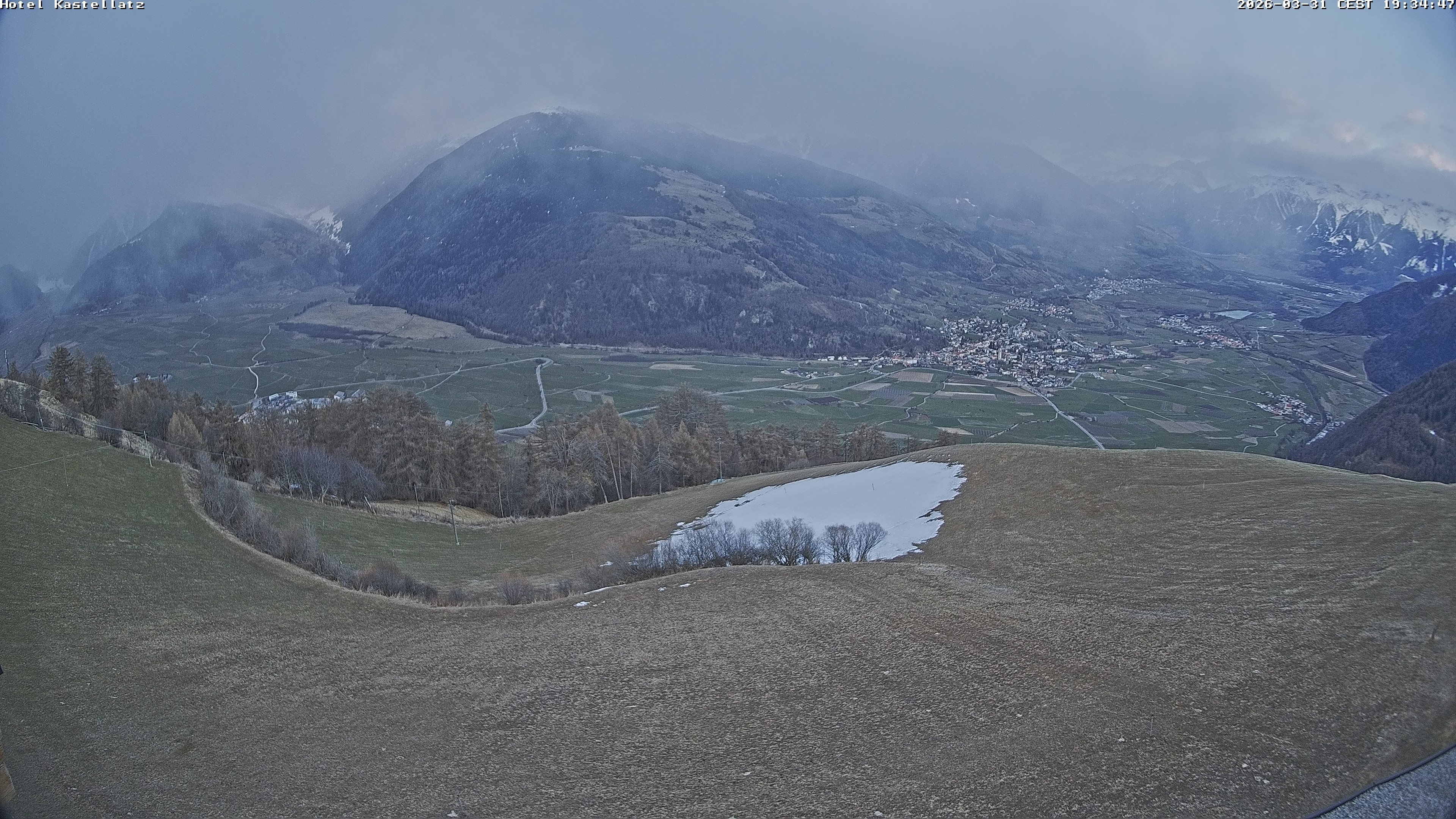 Archiv Foto Webcam Ausblick Kastellatz - Mals