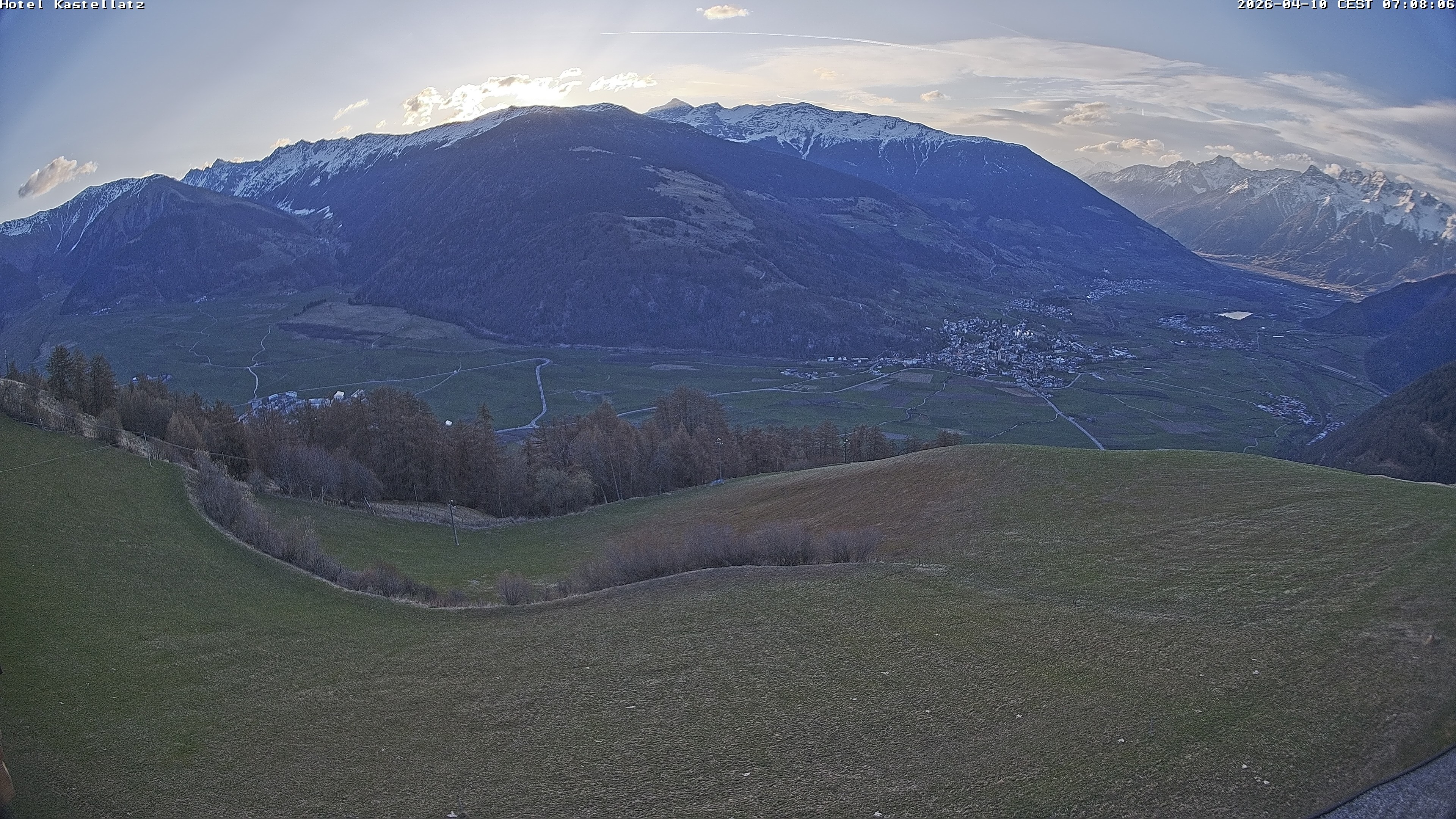 Archiv Foto Webcam Ausblick Kastellatz - Mals