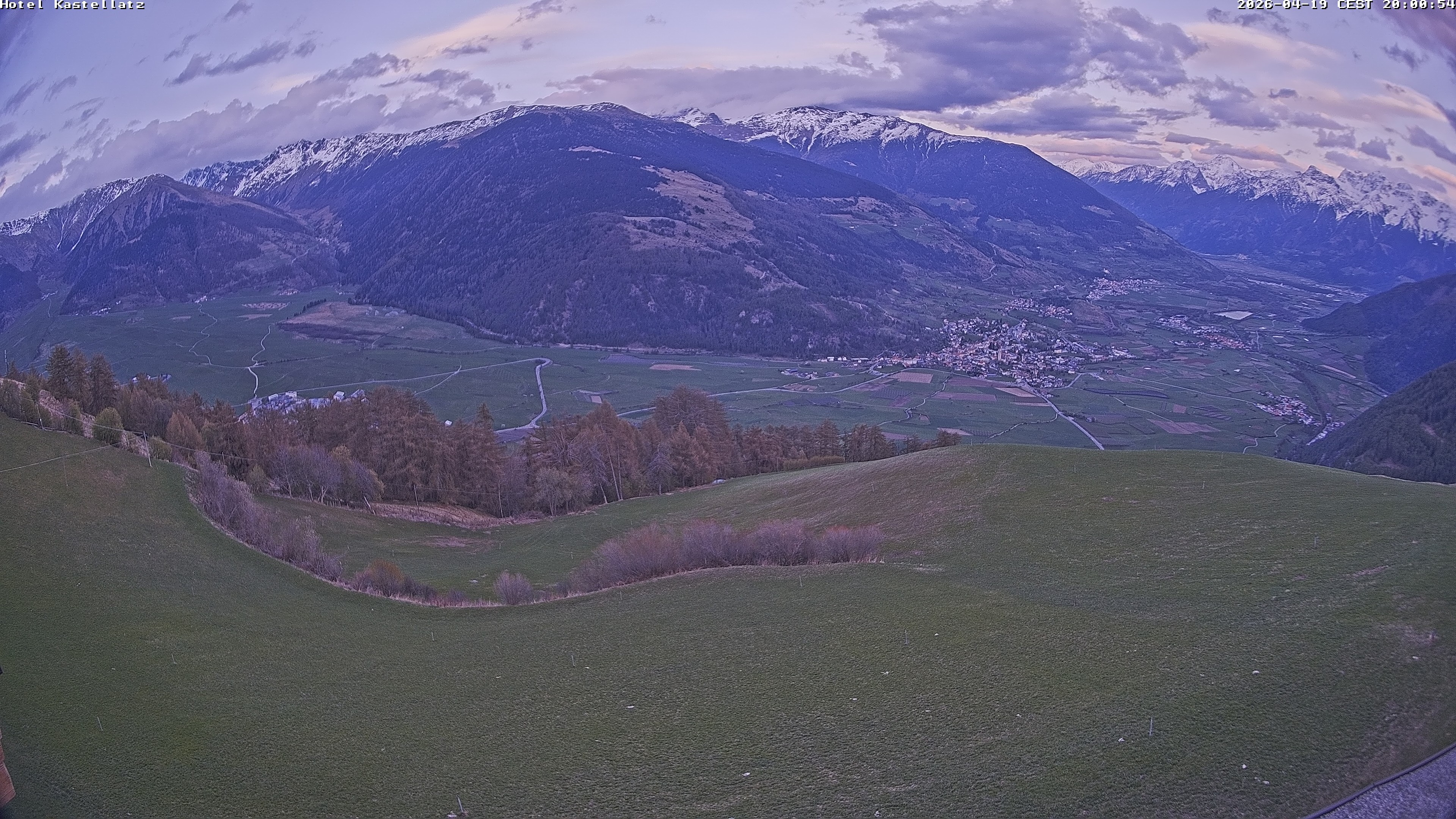 Archiv Foto Webcam Ausblick Kastellatz - Mals