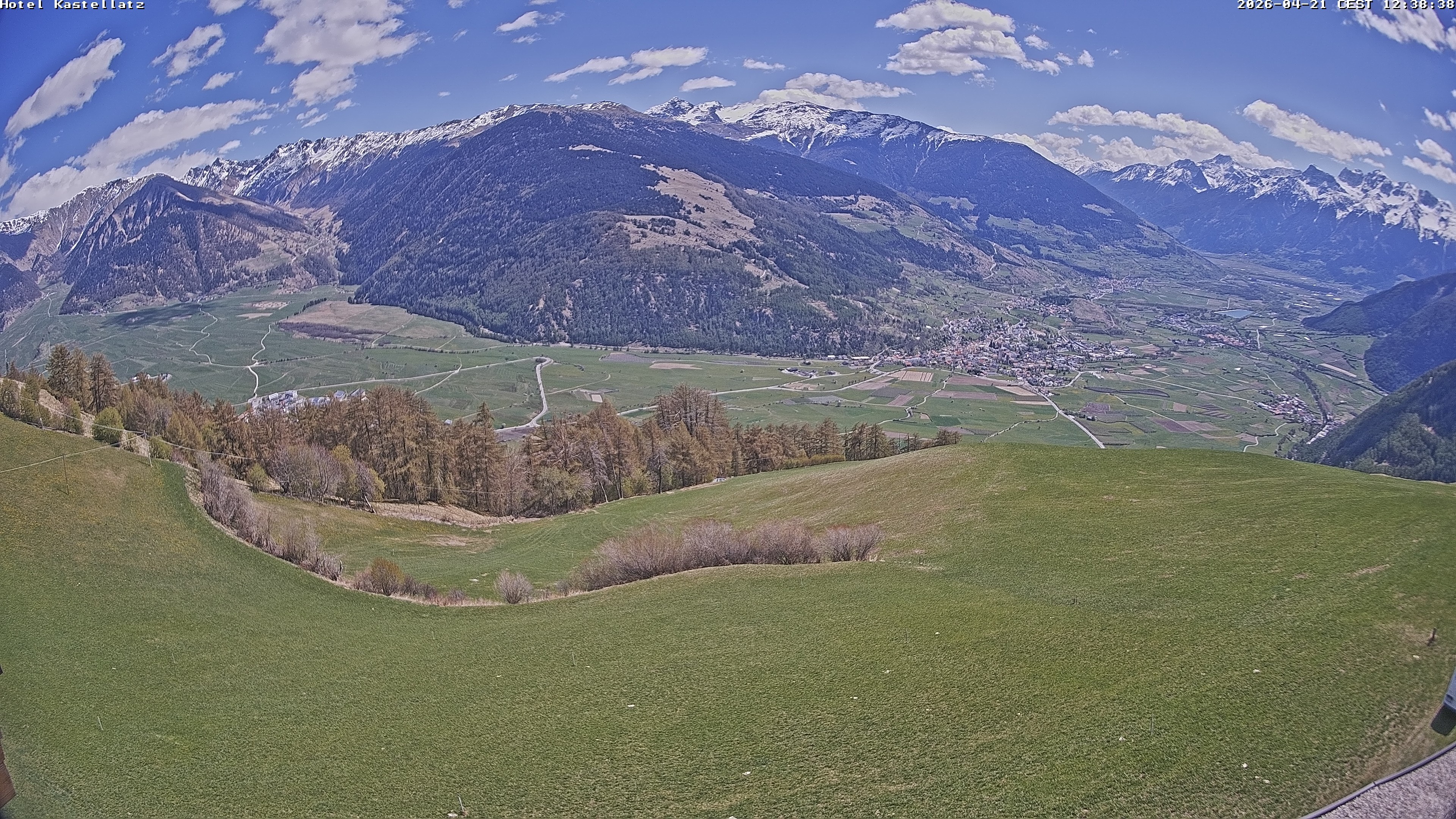 Archiv Foto Webcam Ausblick Kastellatz - Mals