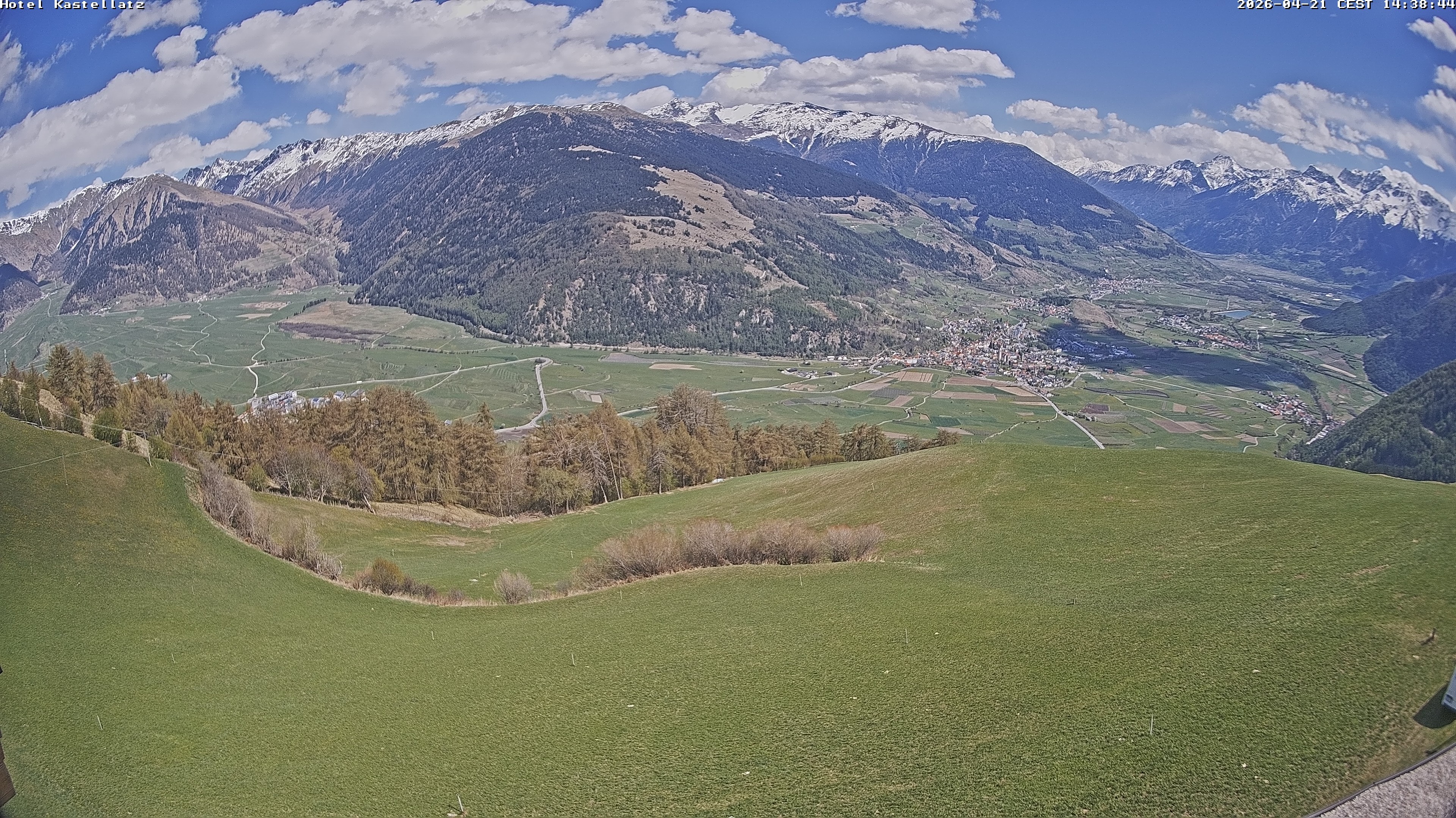 Archiv Foto Webcam Ausblick Kastellatz - Mals