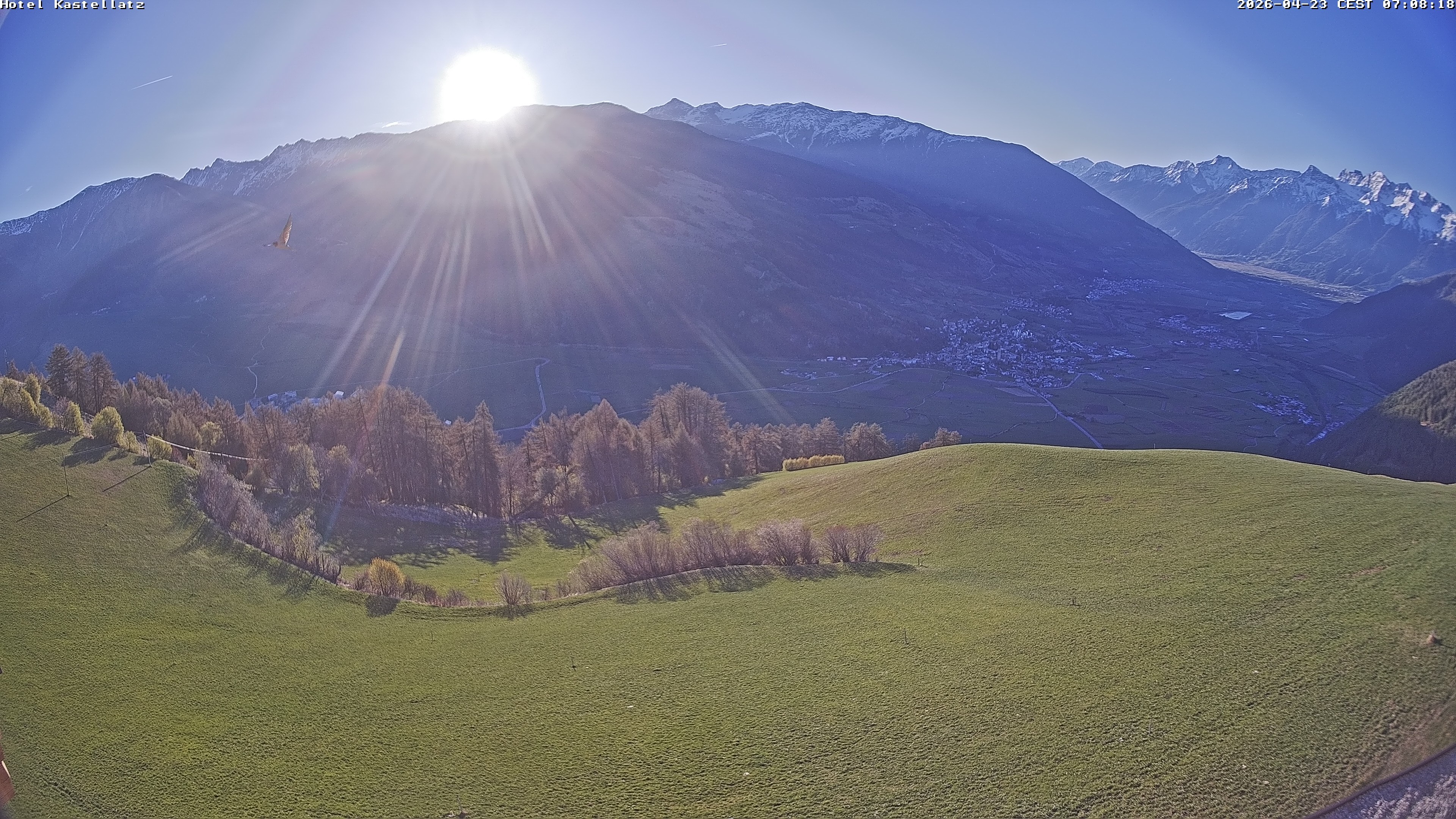 Archiv Foto Webcam Ausblick Kastellatz - Mals