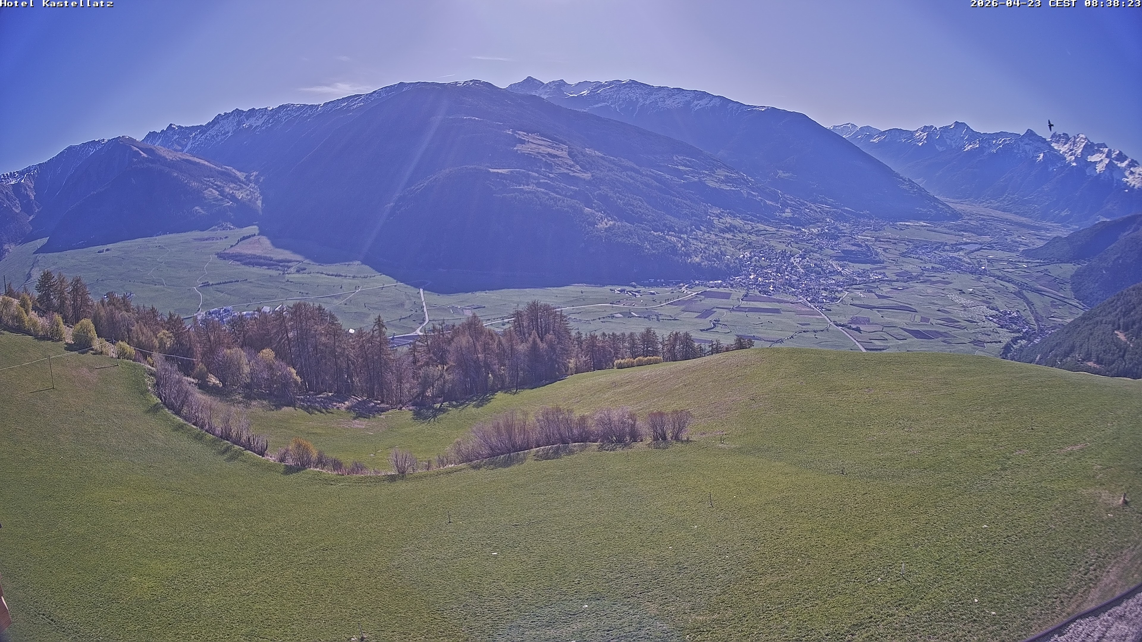 Archiv Foto Webcam Ausblick Kastellatz - Mals