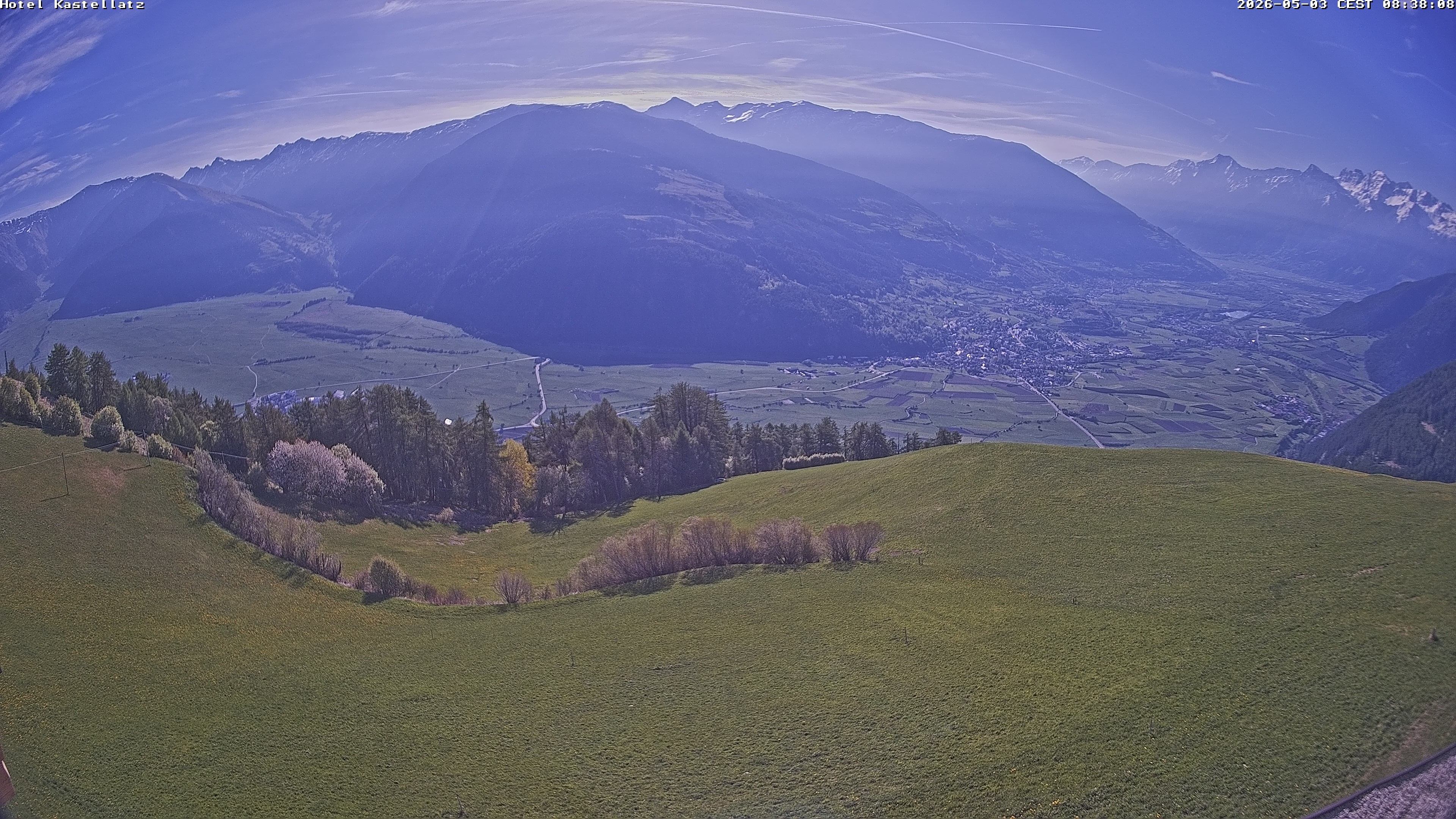 Archiv Foto Webcam Ausblick Kastellatz - Mals