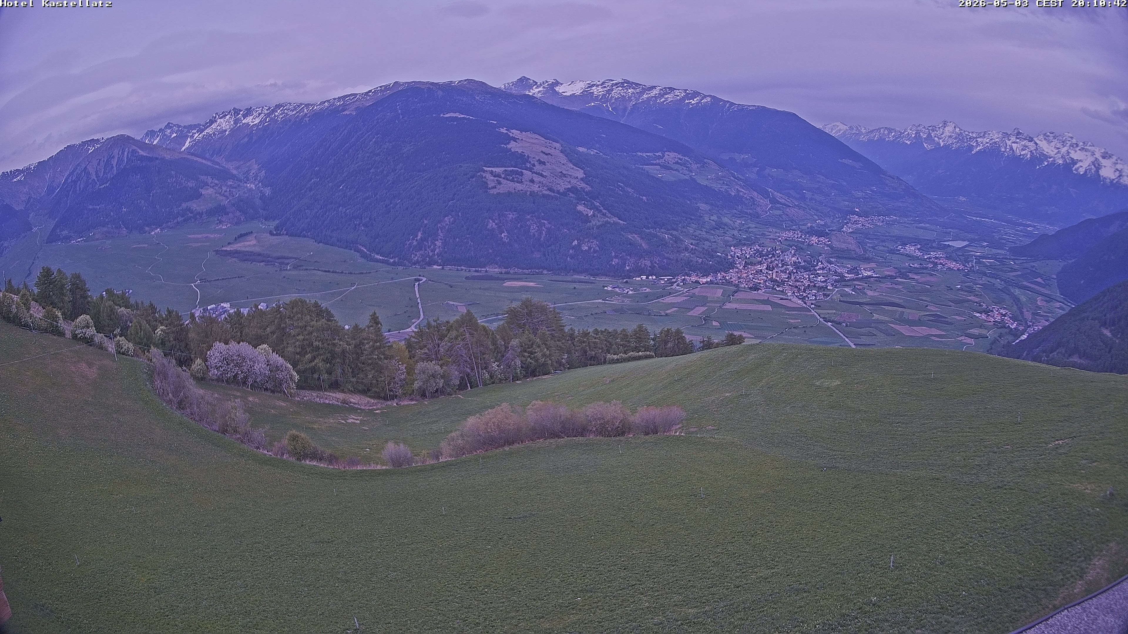 Archiv Foto Webcam Ausblick Kastellatz - Mals