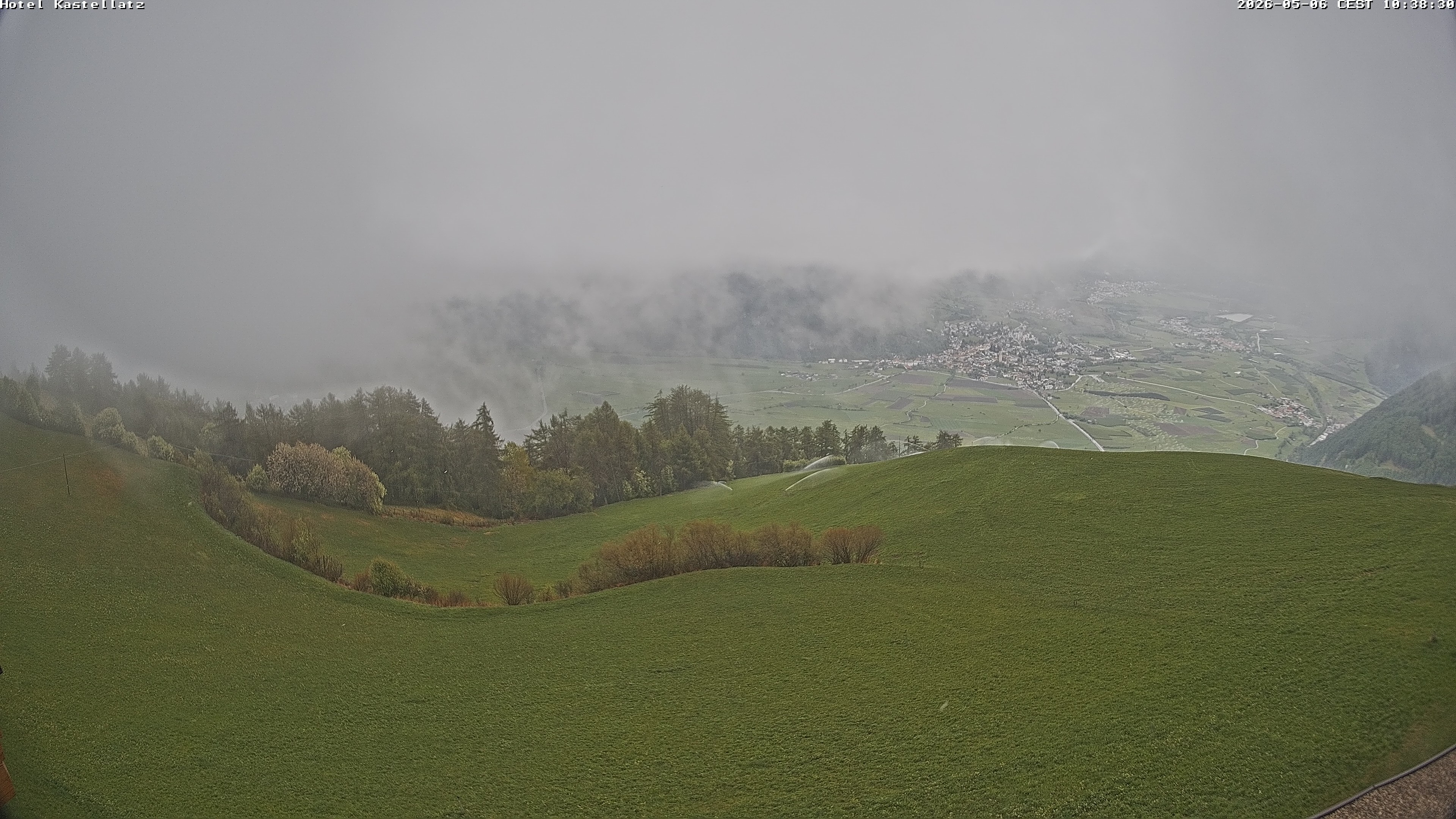 Archiv Foto Webcam Ausblick Kastellatz - Mals