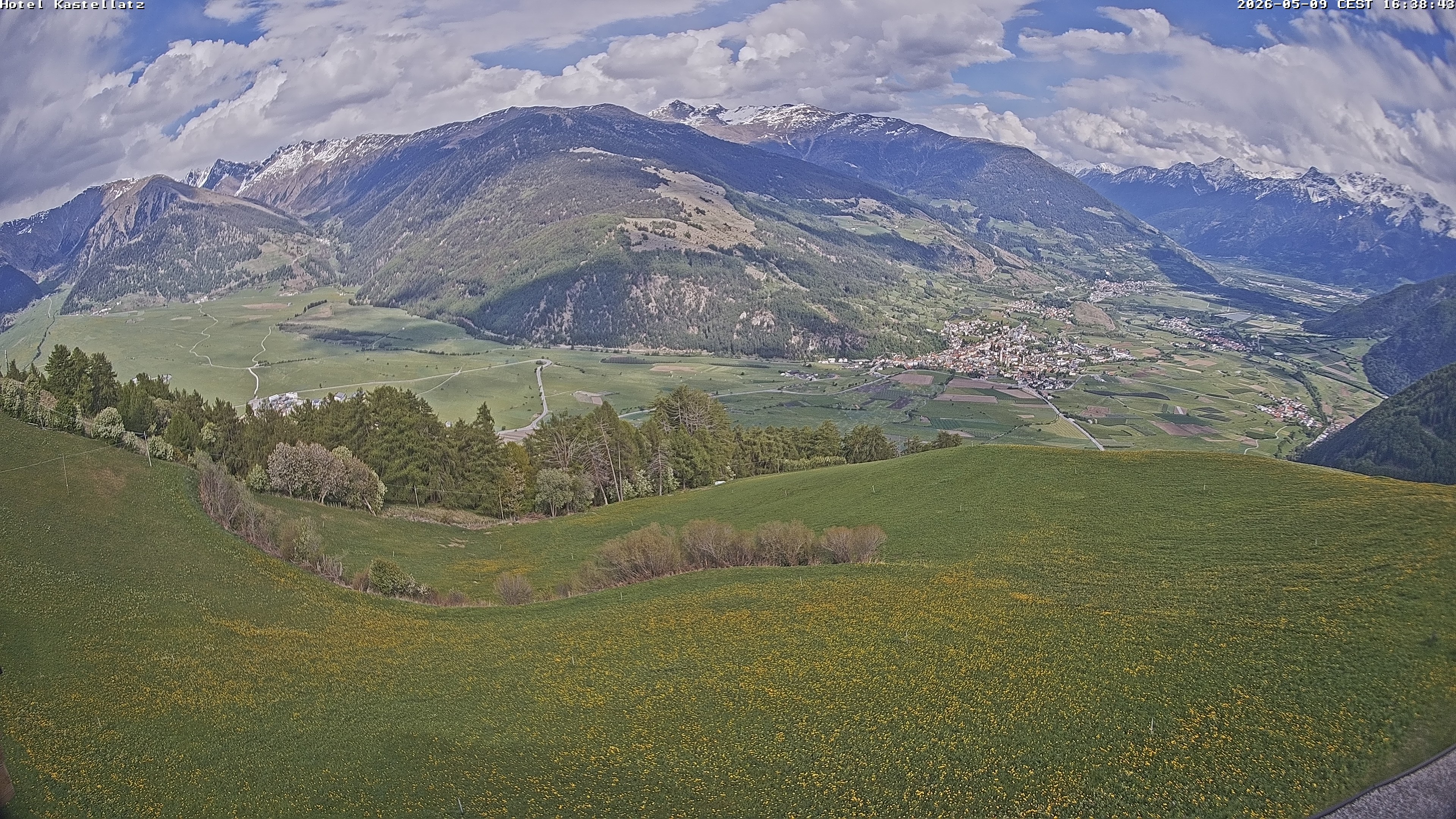 Archiv Foto Webcam Ausblick Kastellatz - Mals