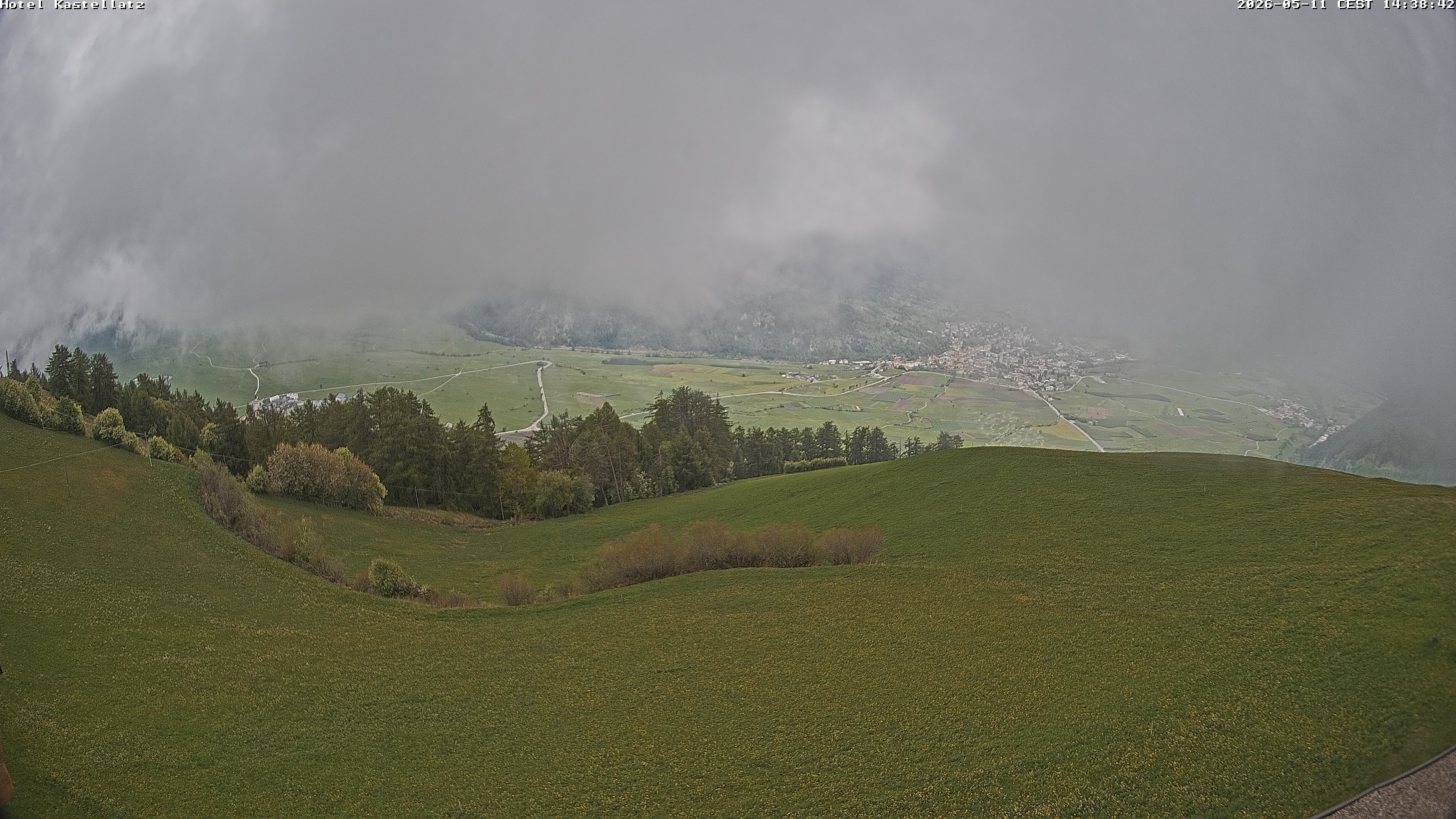 Archiv Foto Webcam Ausblick Kastellatz - Mals