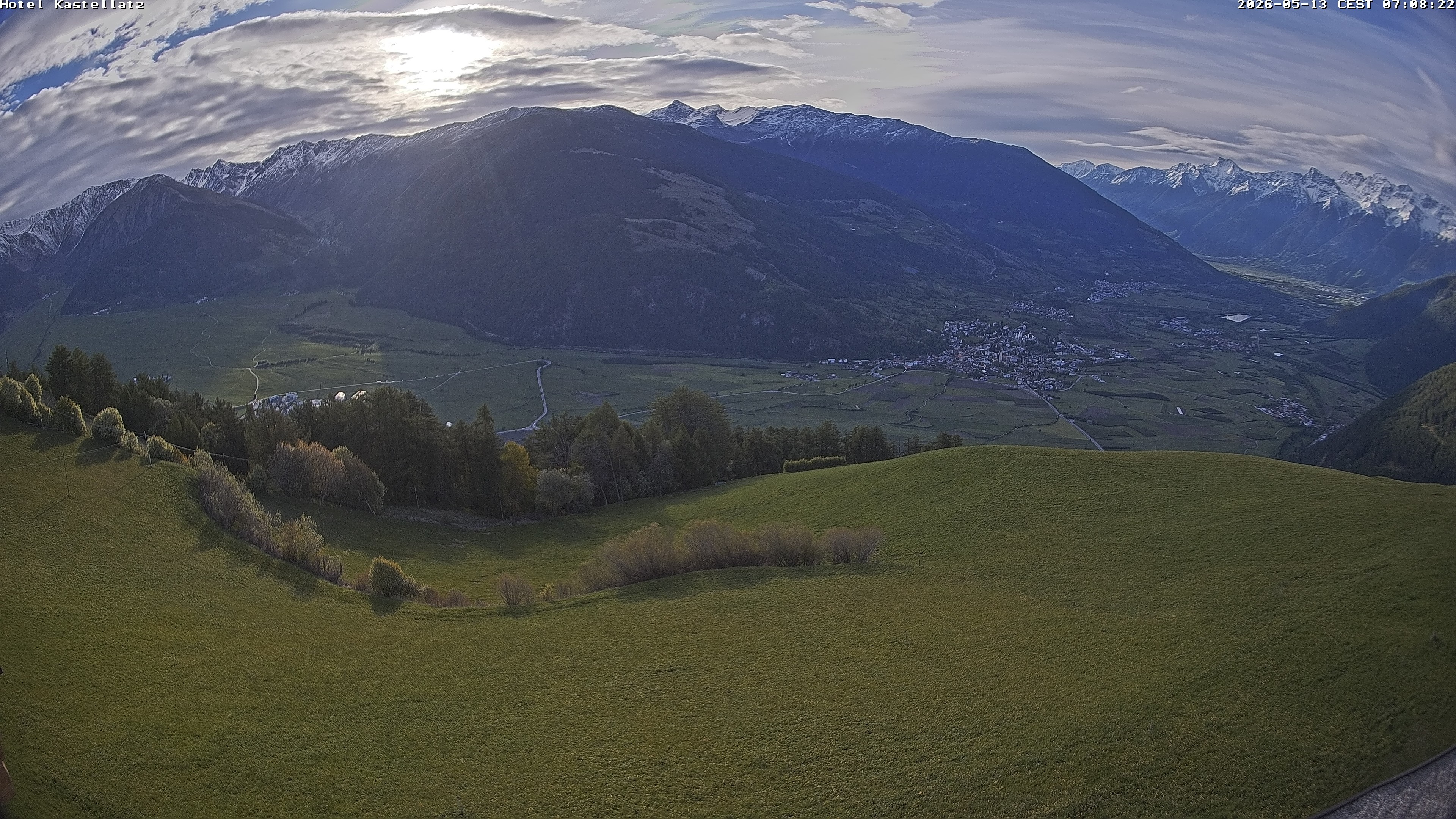 Archiv Foto Webcam Ausblick Kastellatz - Mals