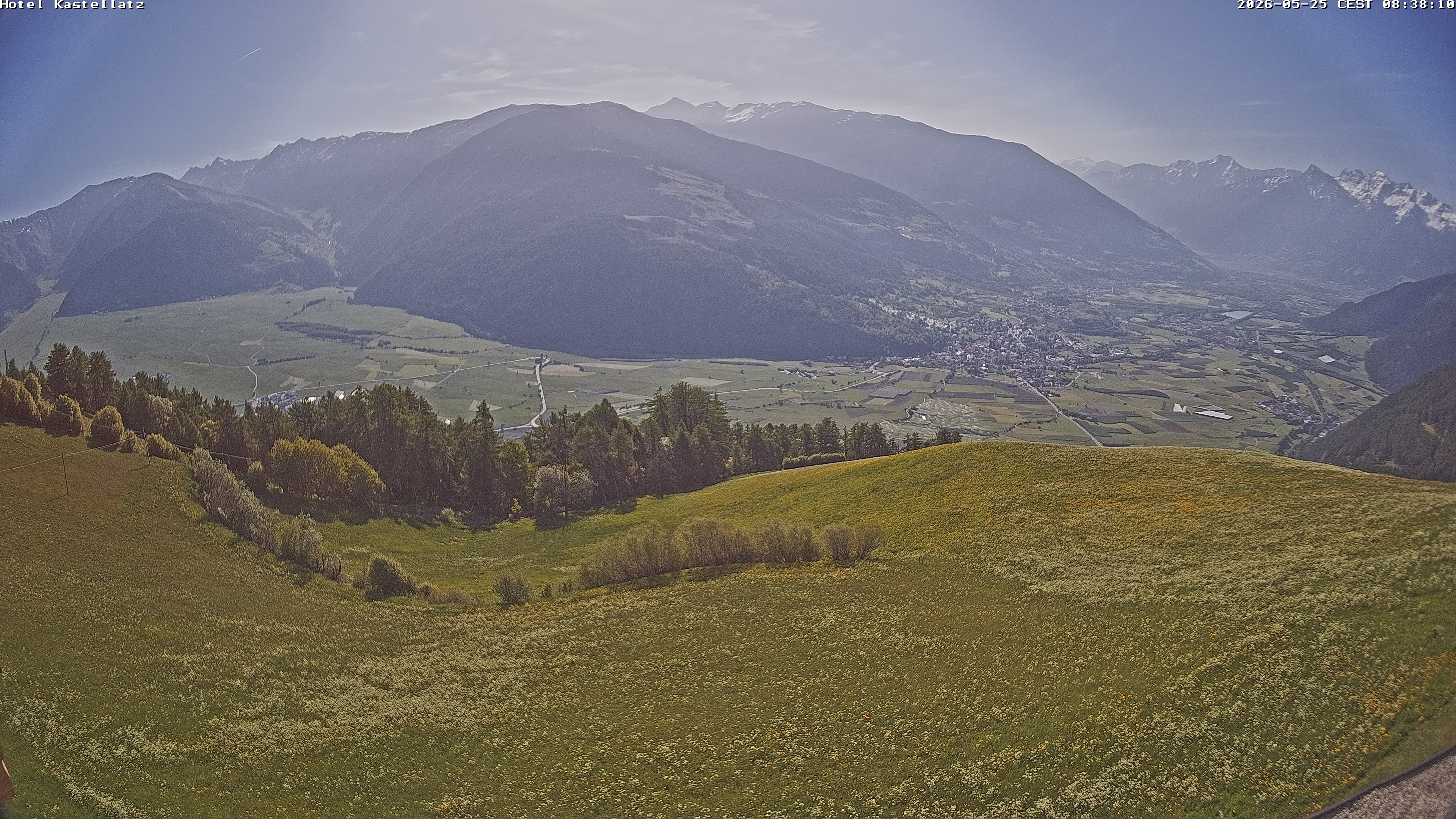 Archiv Foto Webcam Ausblick Kastellatz - Mals
