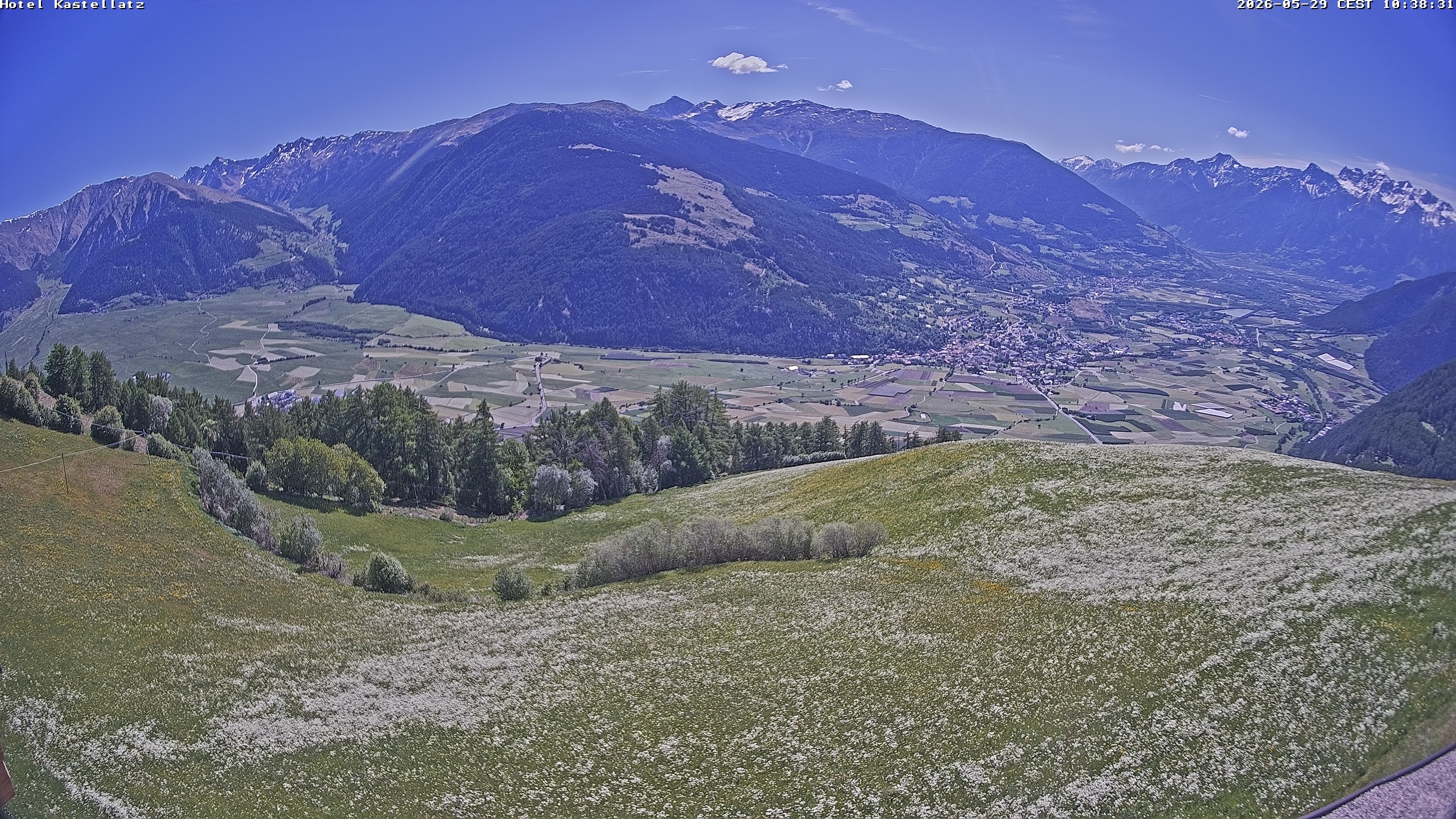 Archiv Foto Webcam Ausblick Kastellatz - Mals