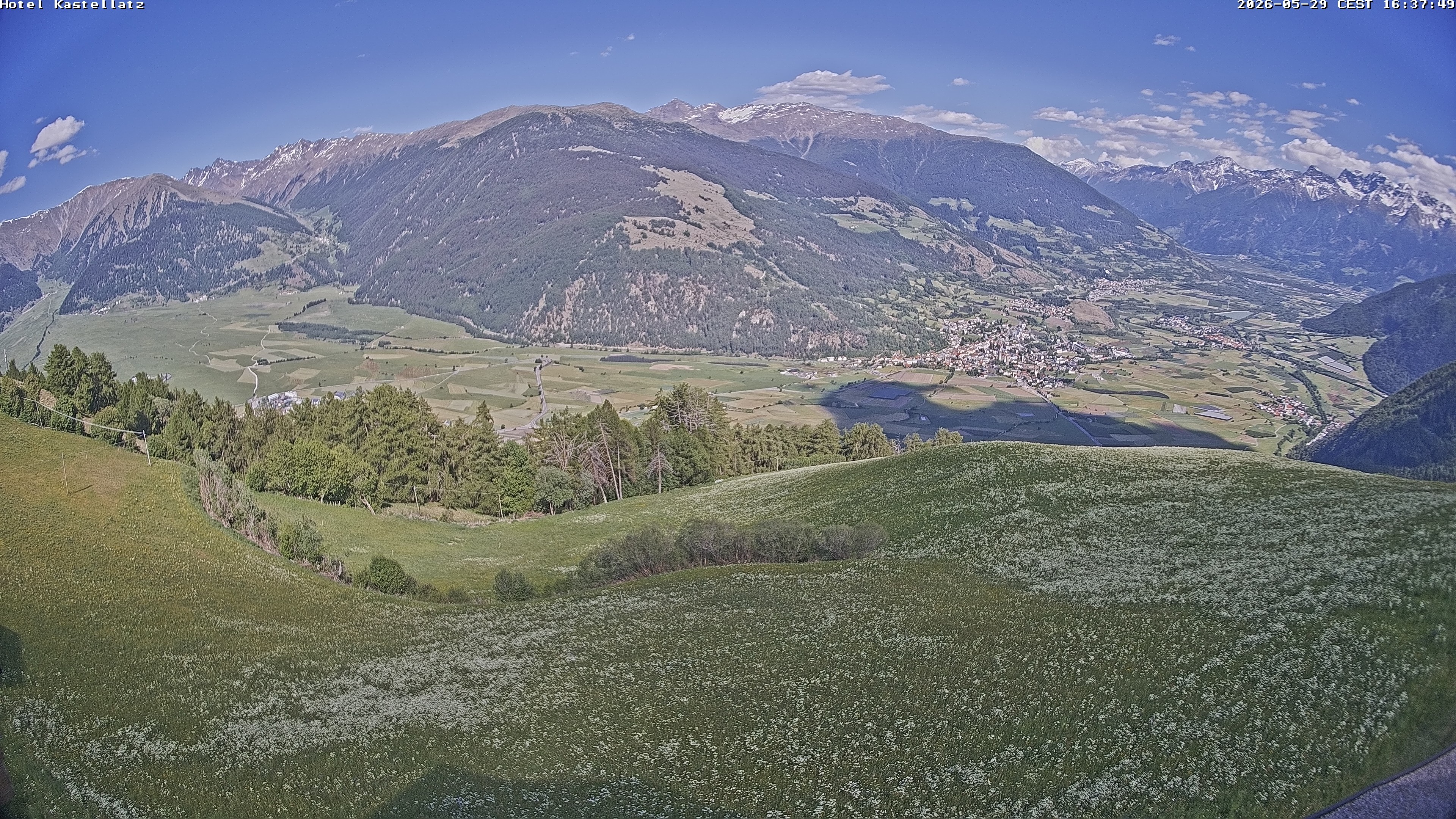 Archiv Foto Webcam Ausblick Kastellatz - Mals