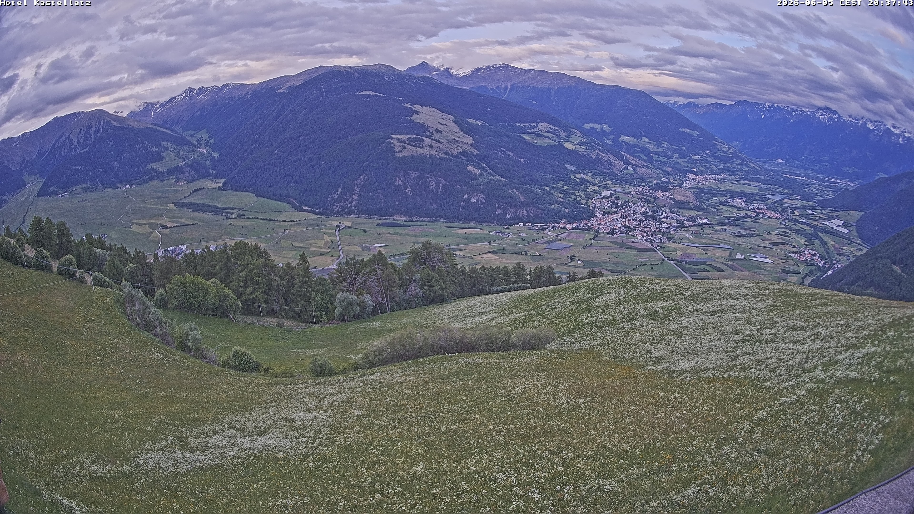 Archived image Webcam Panoramic View Kastellatz - Mals