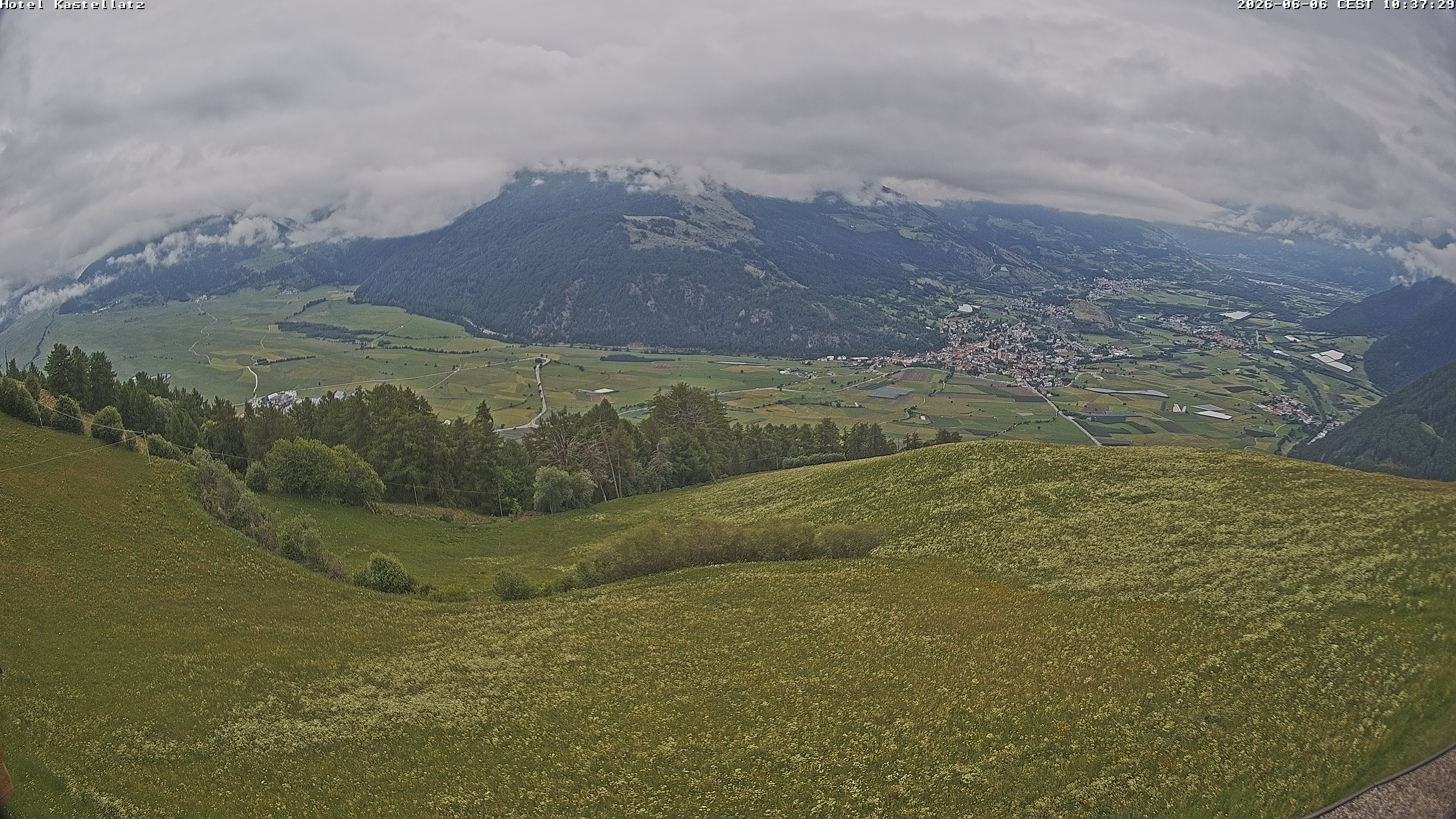 Archiv Foto Webcam Ausblick Kastellatz - Mals