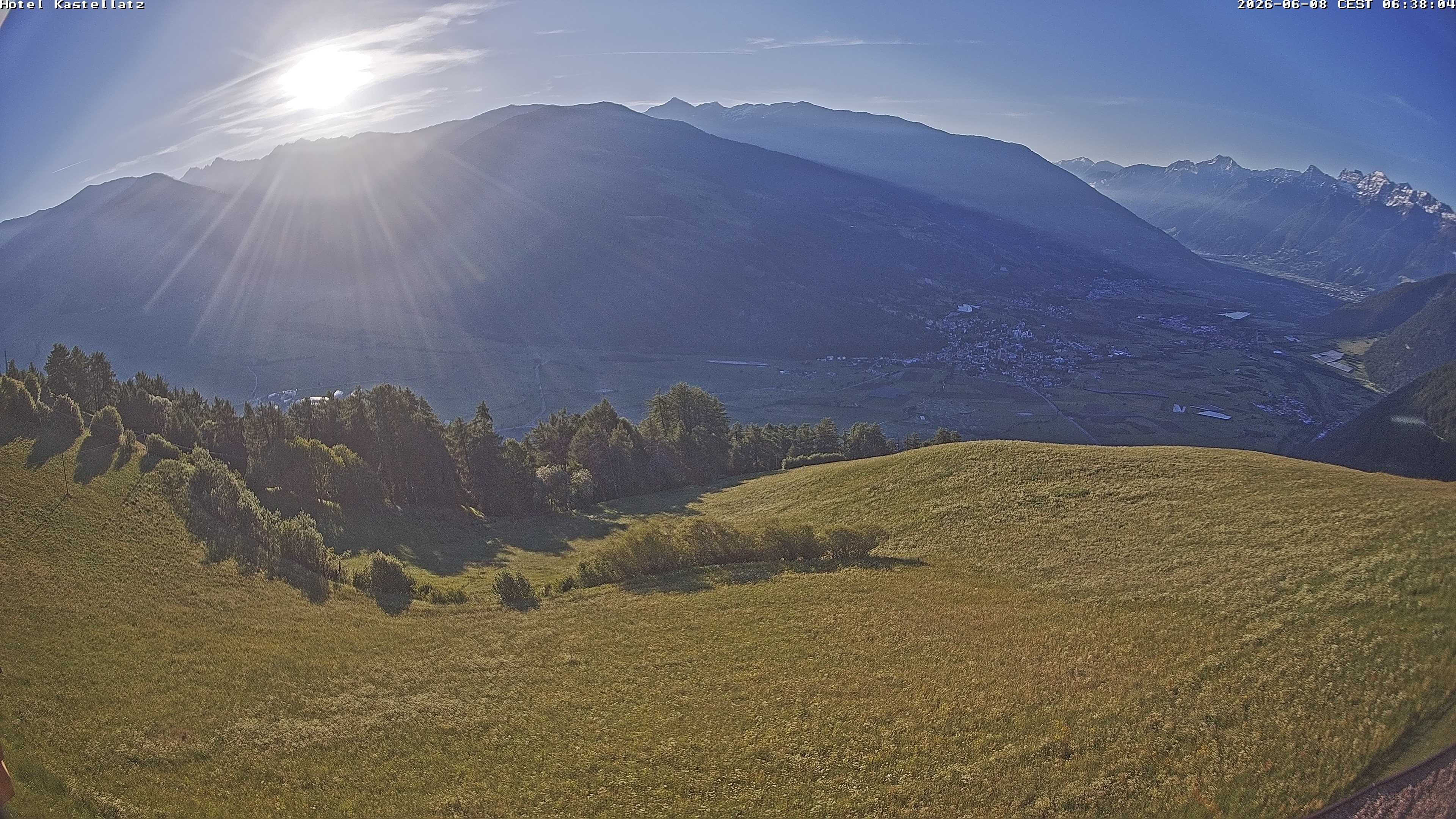 Archiv Foto Webcam Ausblick Kastellatz - Mals
