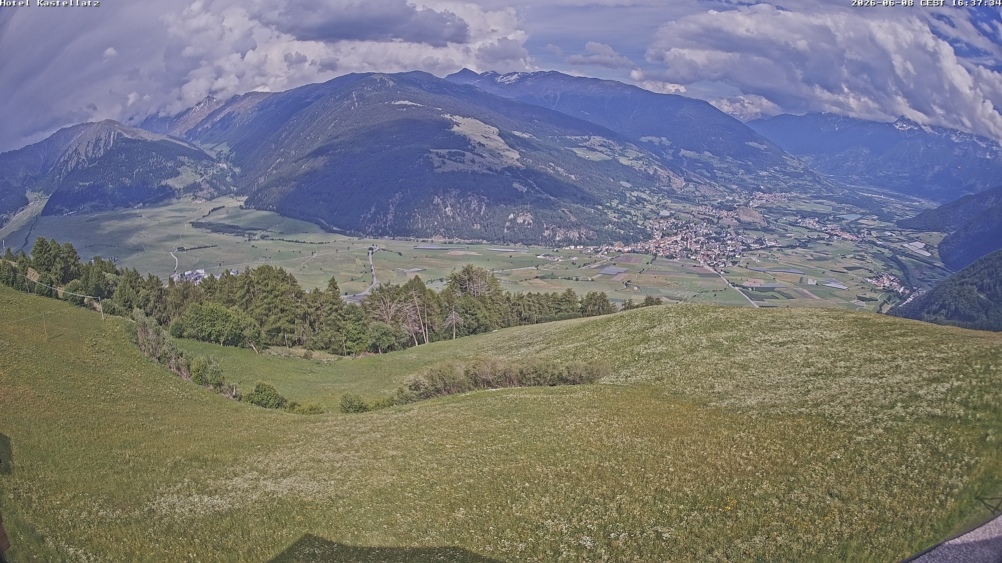 Archiv Foto Webcam Ausblick Kastellatz - Mals