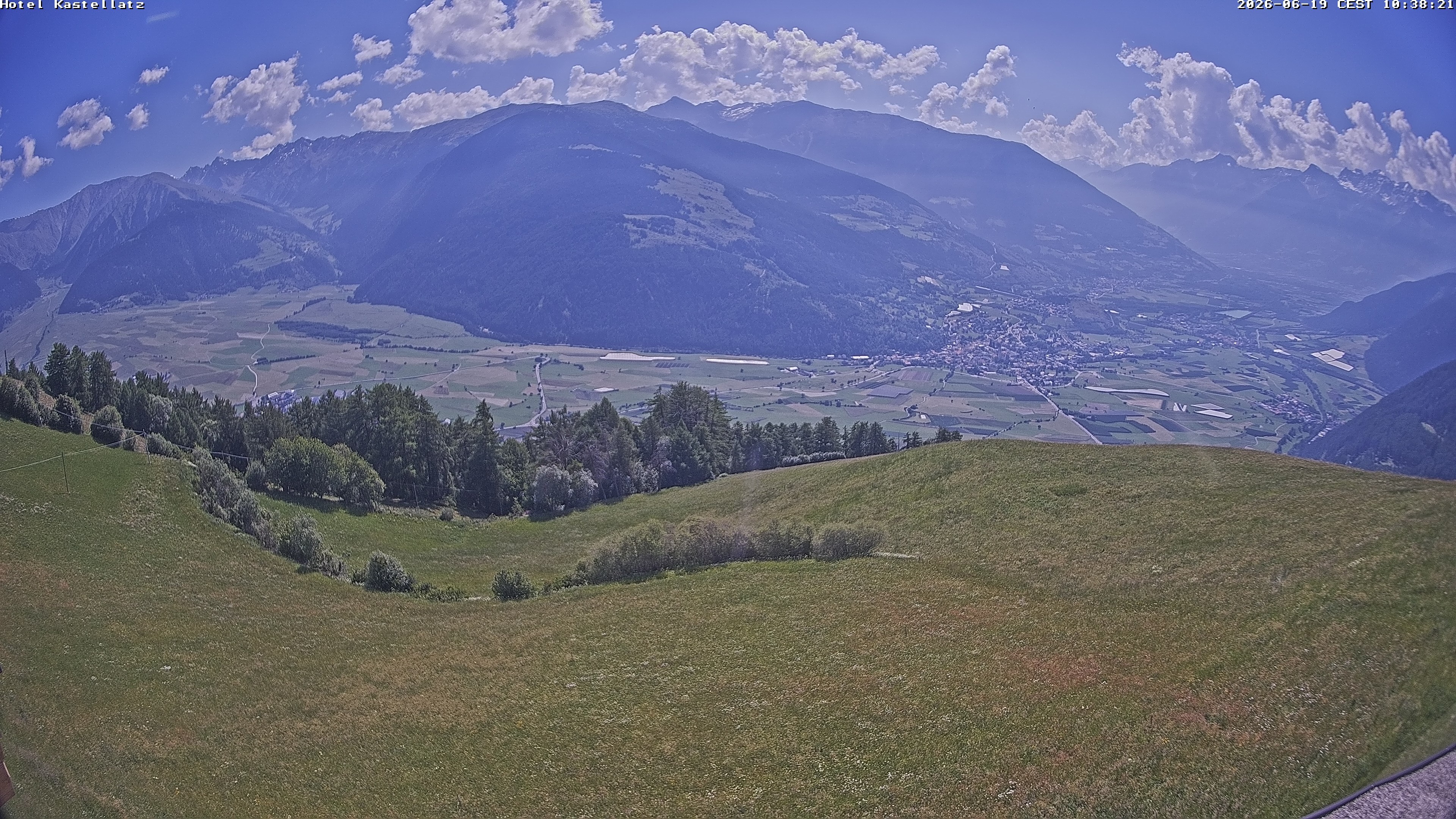 Archiv Foto Webcam Ausblick Kastellatz - Mals