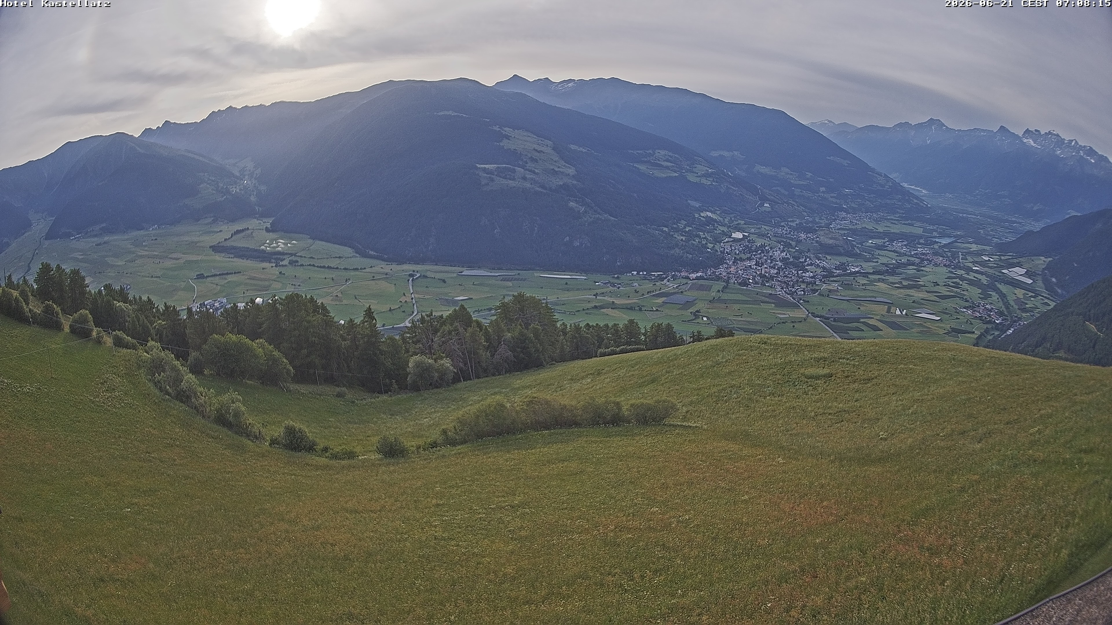 Archiv Foto Webcam Ausblick Kastellatz - Mals