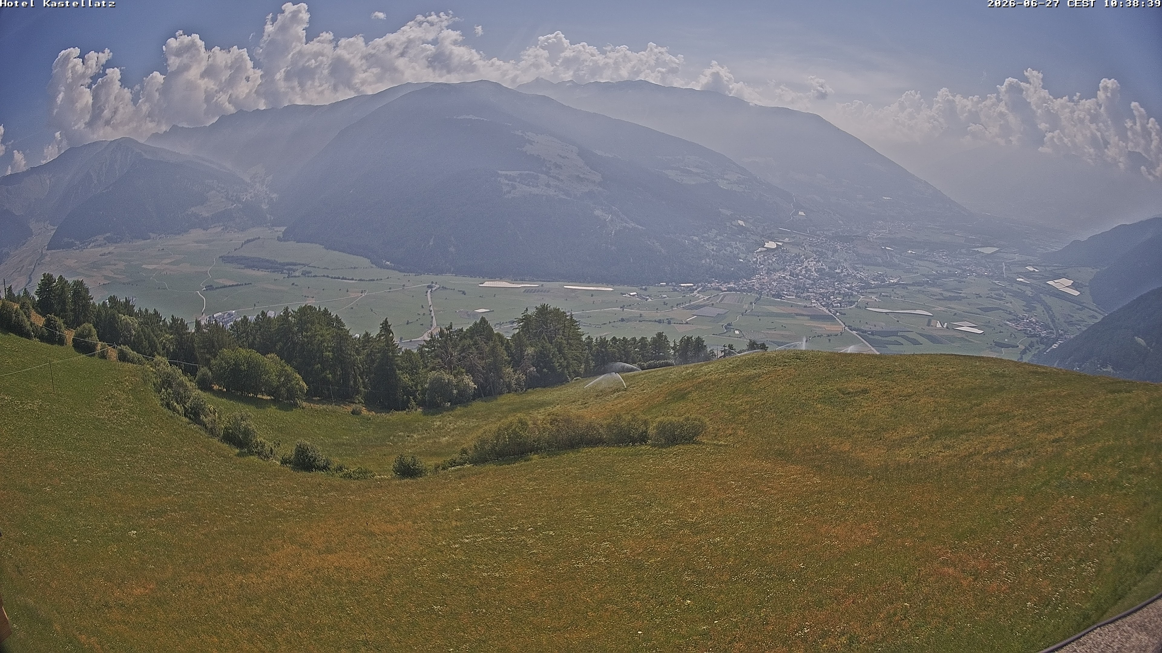 Archiv Foto Webcam Ausblick Kastellatz - Mals