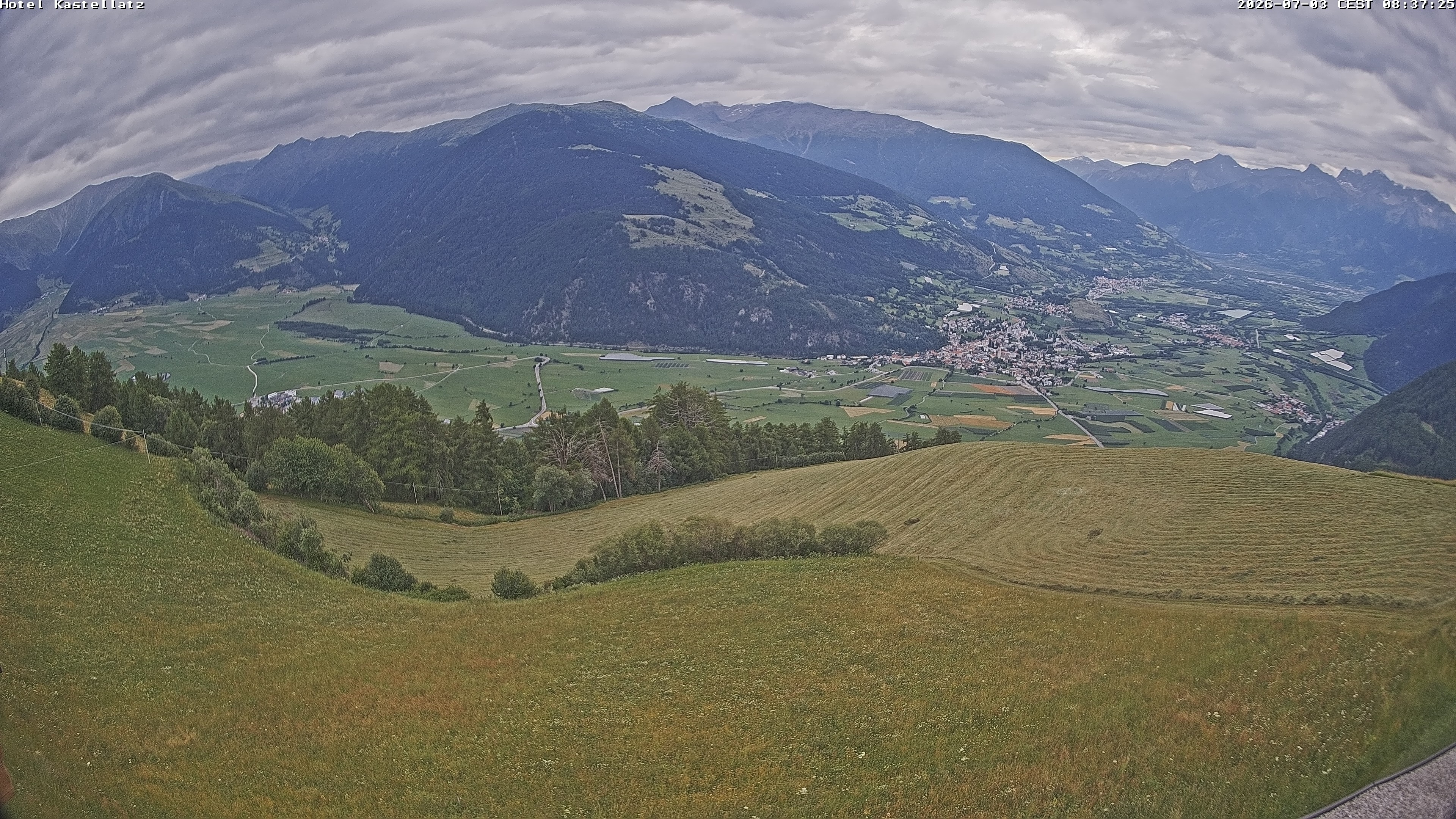 Archiv Foto Webcam Ausblick Kastellatz - Mals