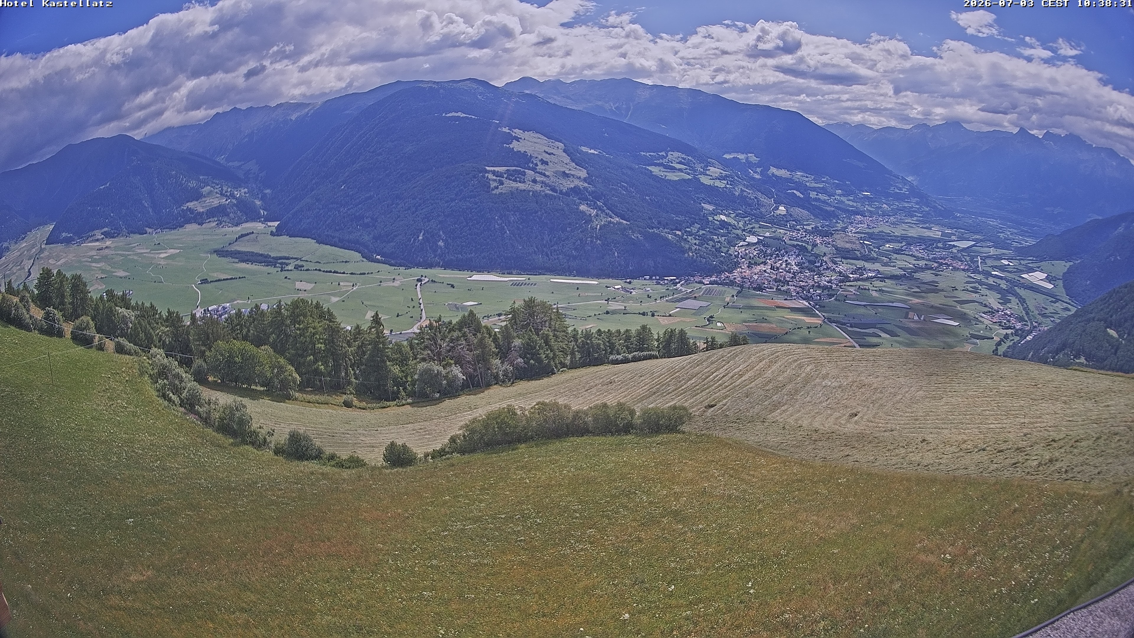 Archiv Foto Webcam Ausblick Kastellatz - Mals