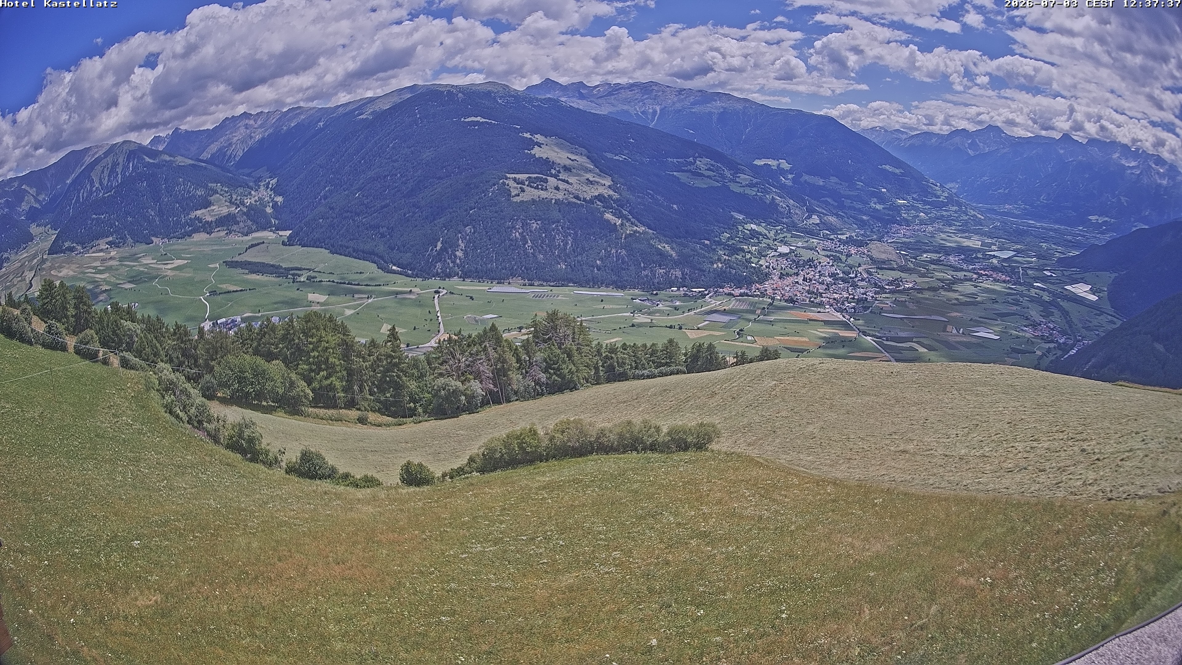 Archiv Foto Webcam Ausblick Kastellatz - Mals