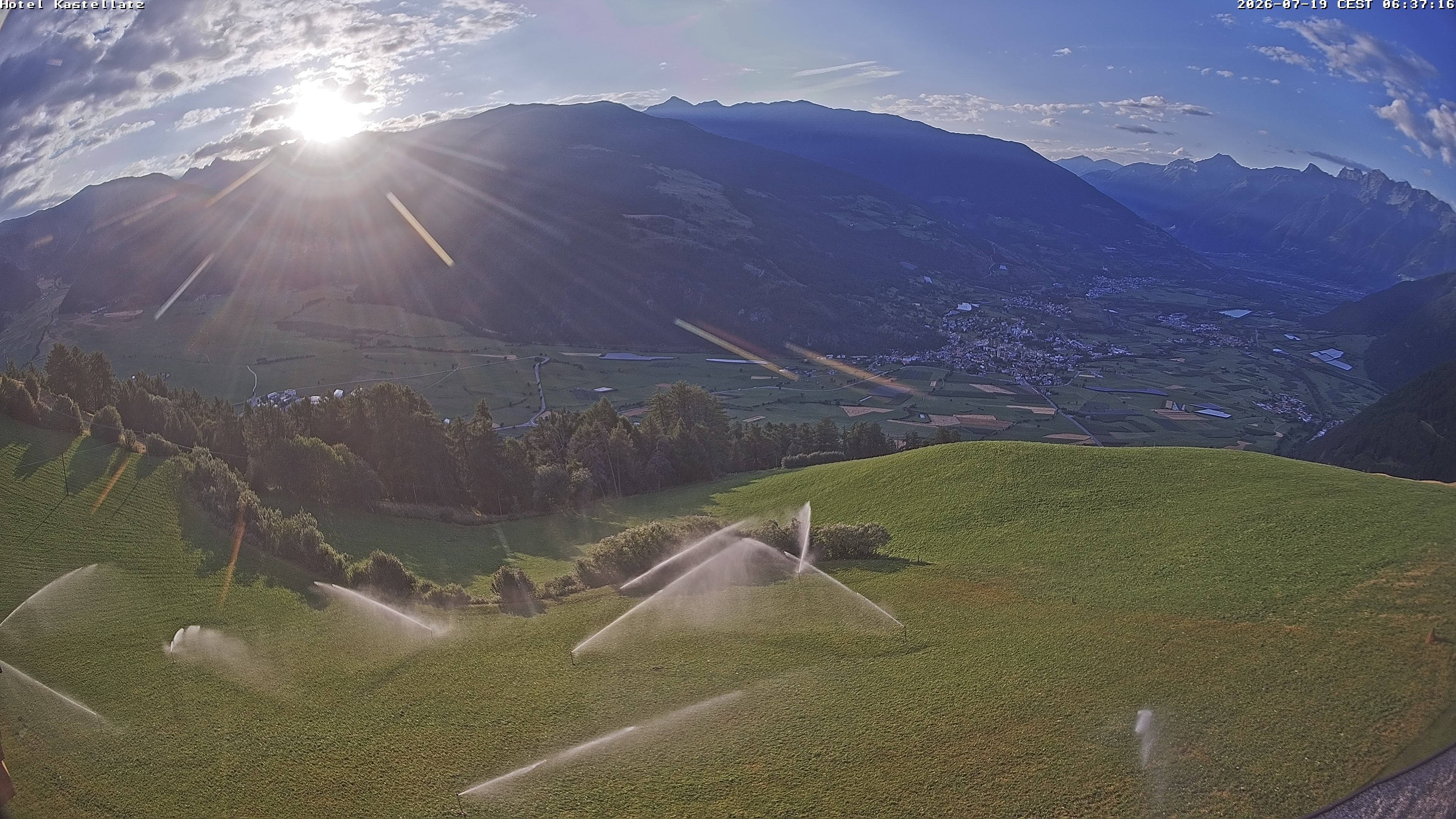 Archiv Foto Webcam Ausblick Kastellatz - Mals