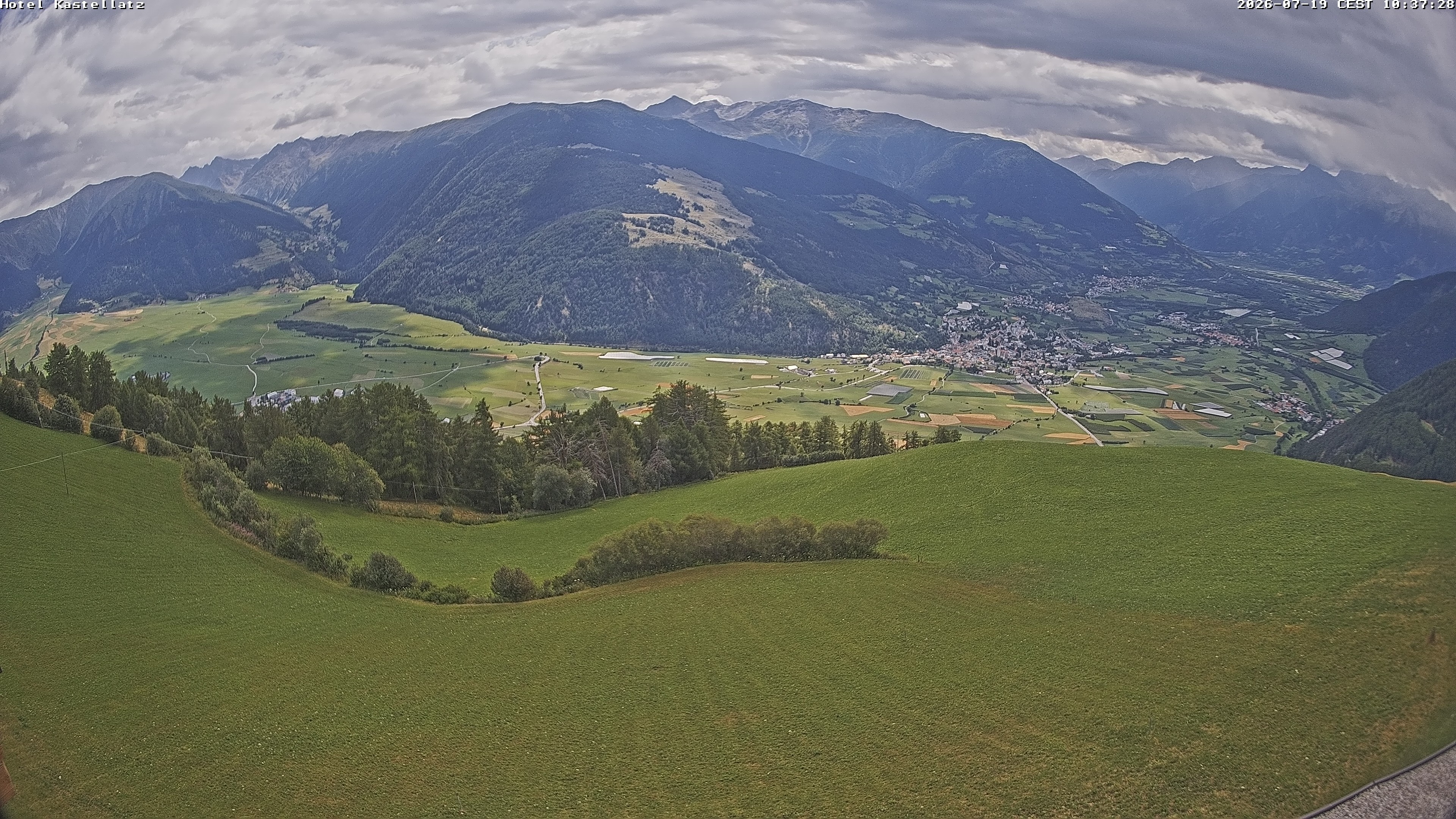 Archiv Foto Webcam Ausblick Kastellatz - Mals