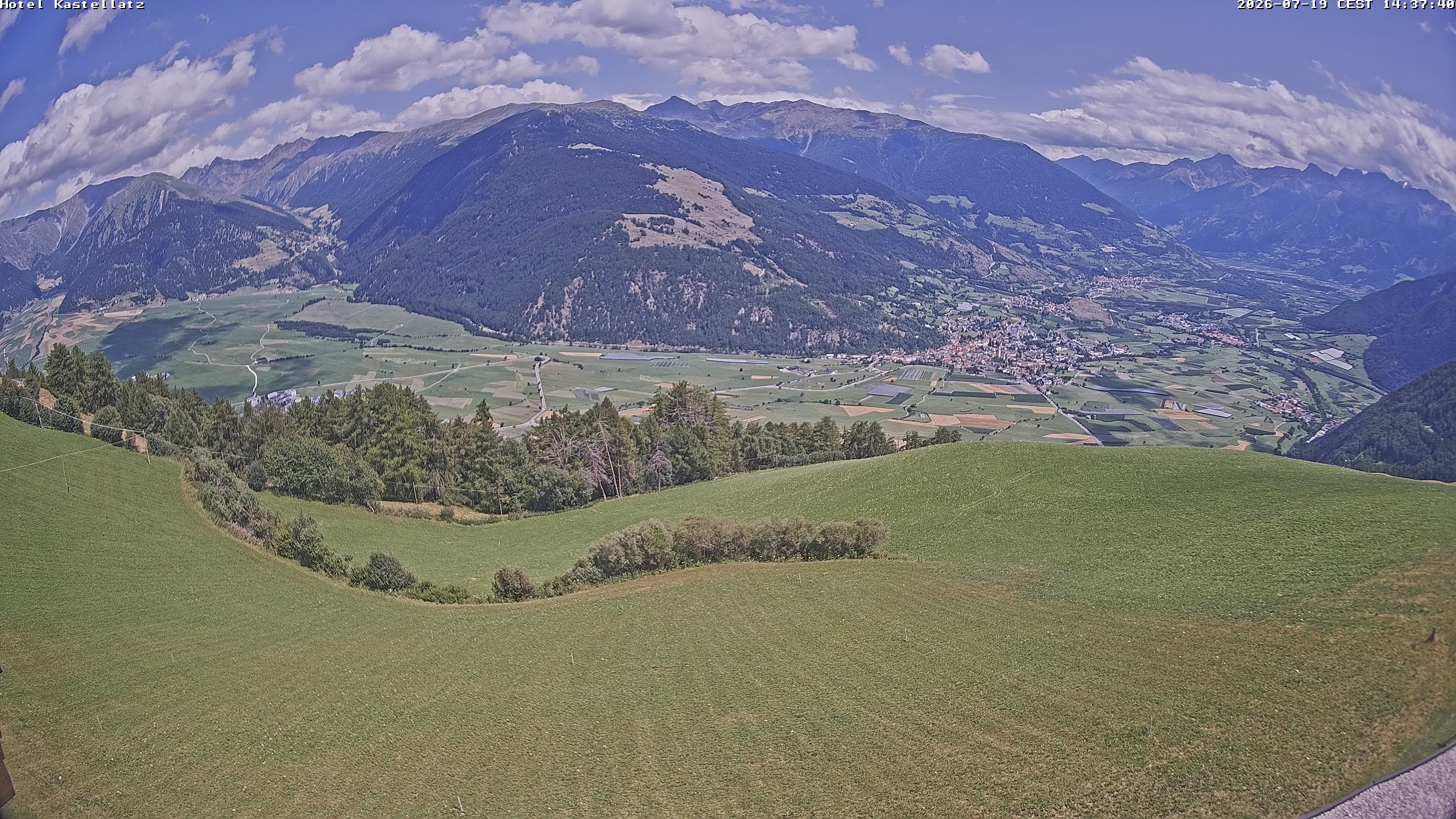Archiv Foto Webcam Ausblick Kastellatz - Mals