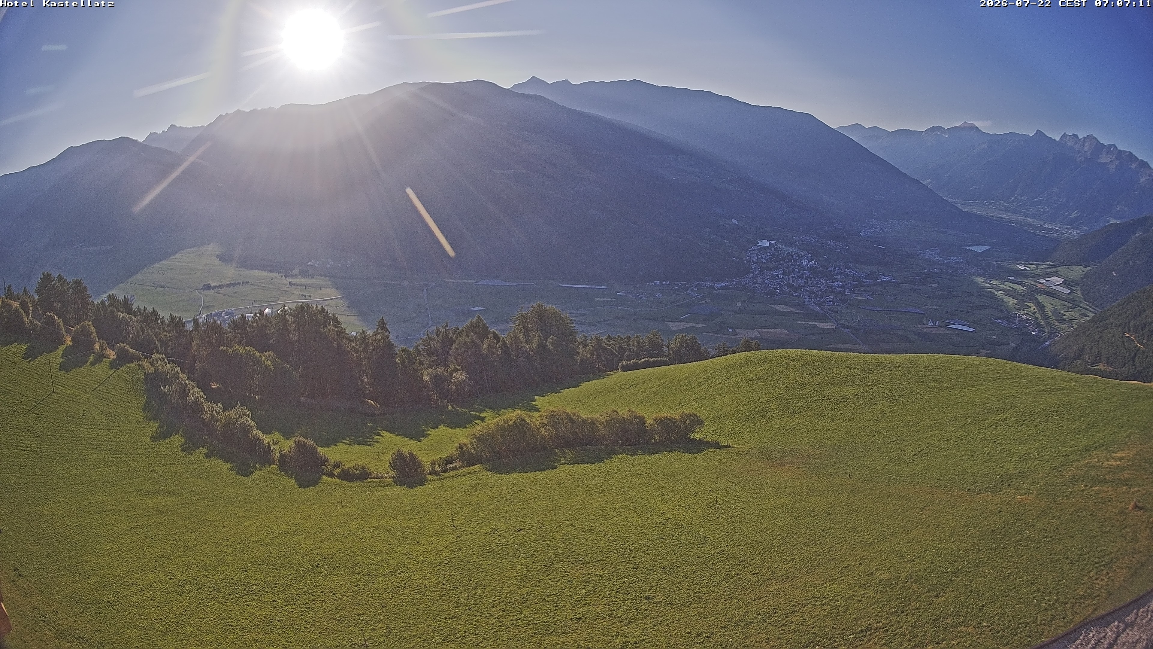 Archiv Foto Webcam Ausblick Kastellatz - Mals
