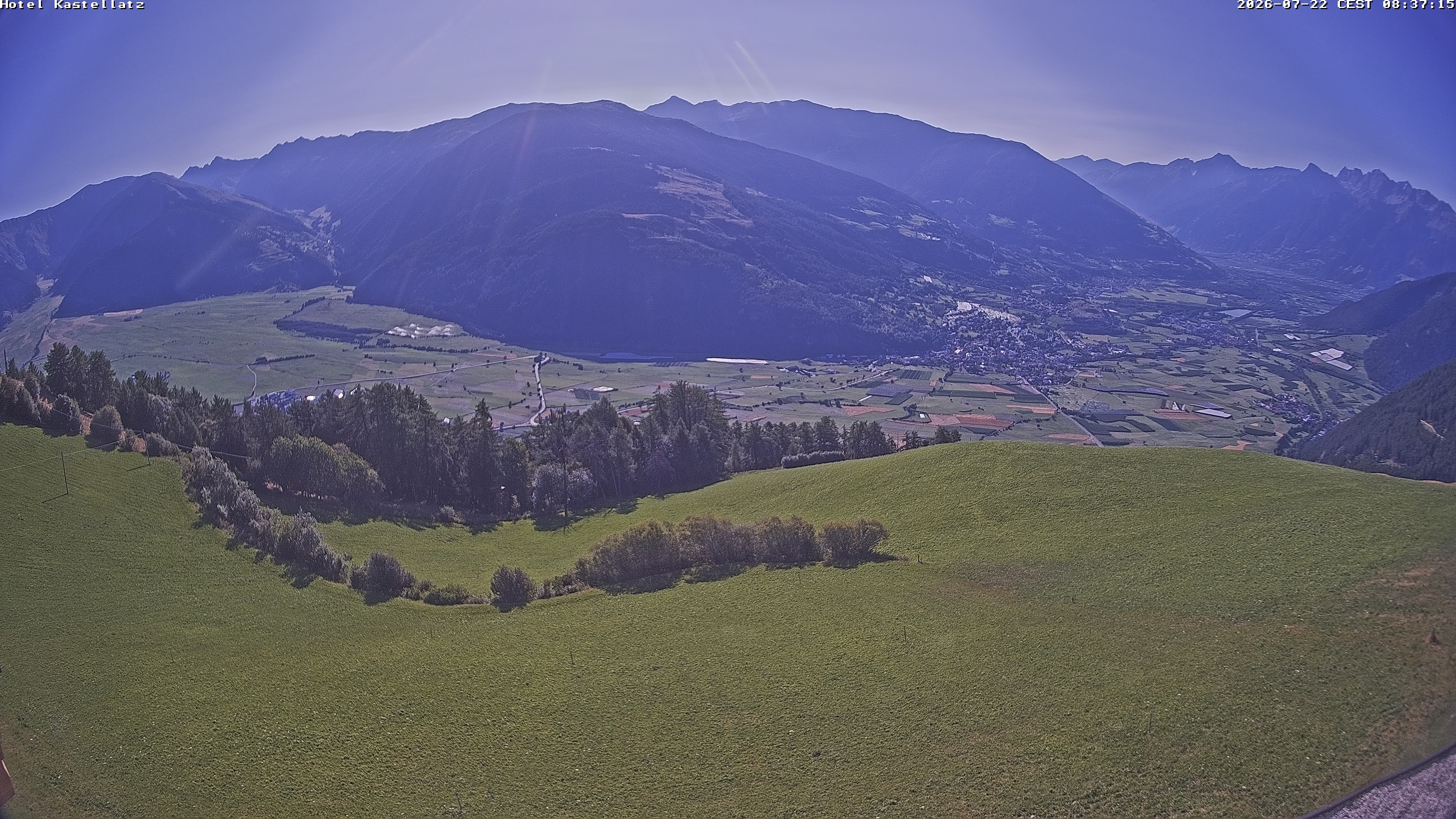 Archiv Foto Webcam Ausblick Kastellatz - Mals