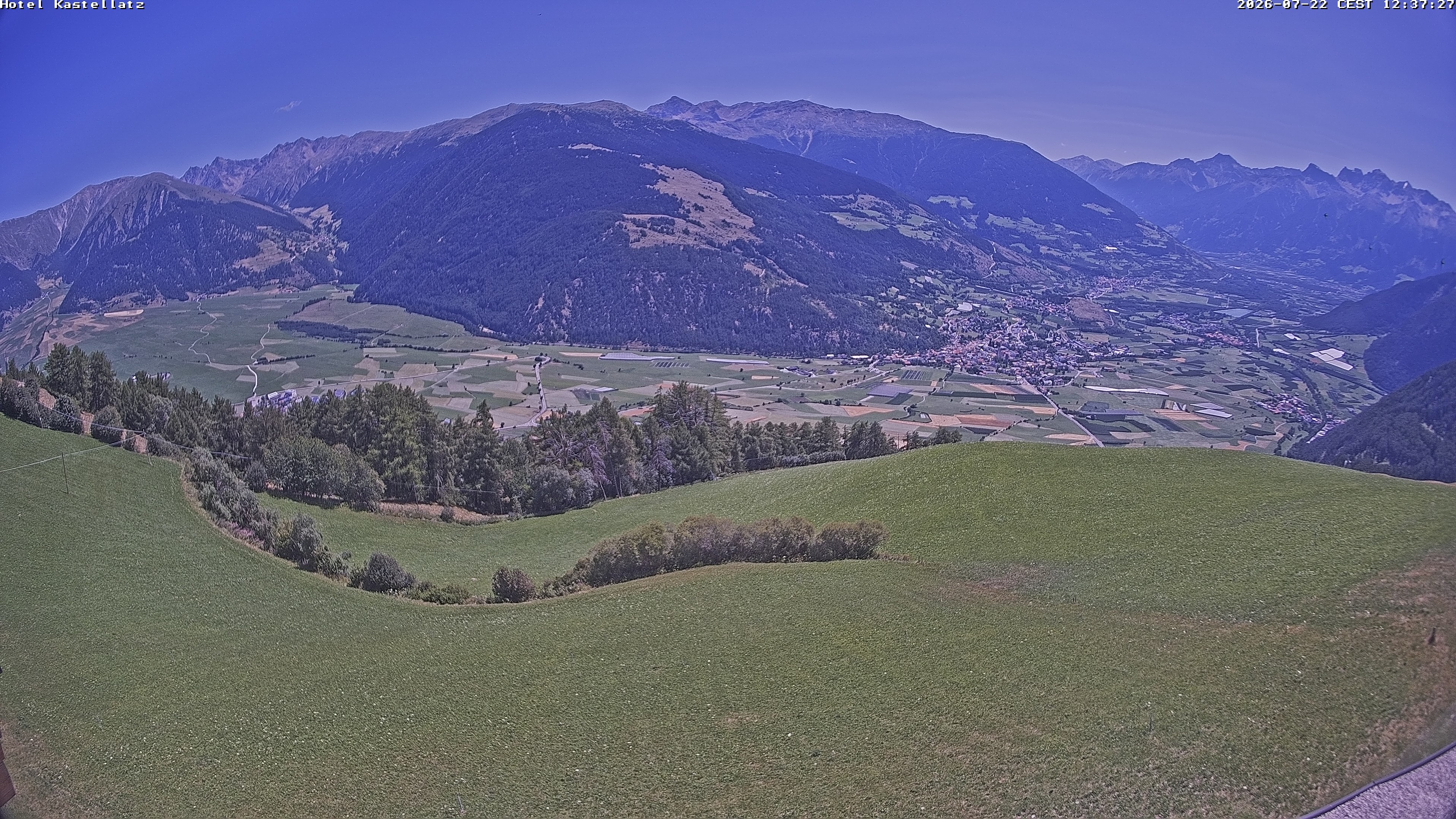 Archiv Foto Webcam Ausblick Kastellatz - Mals