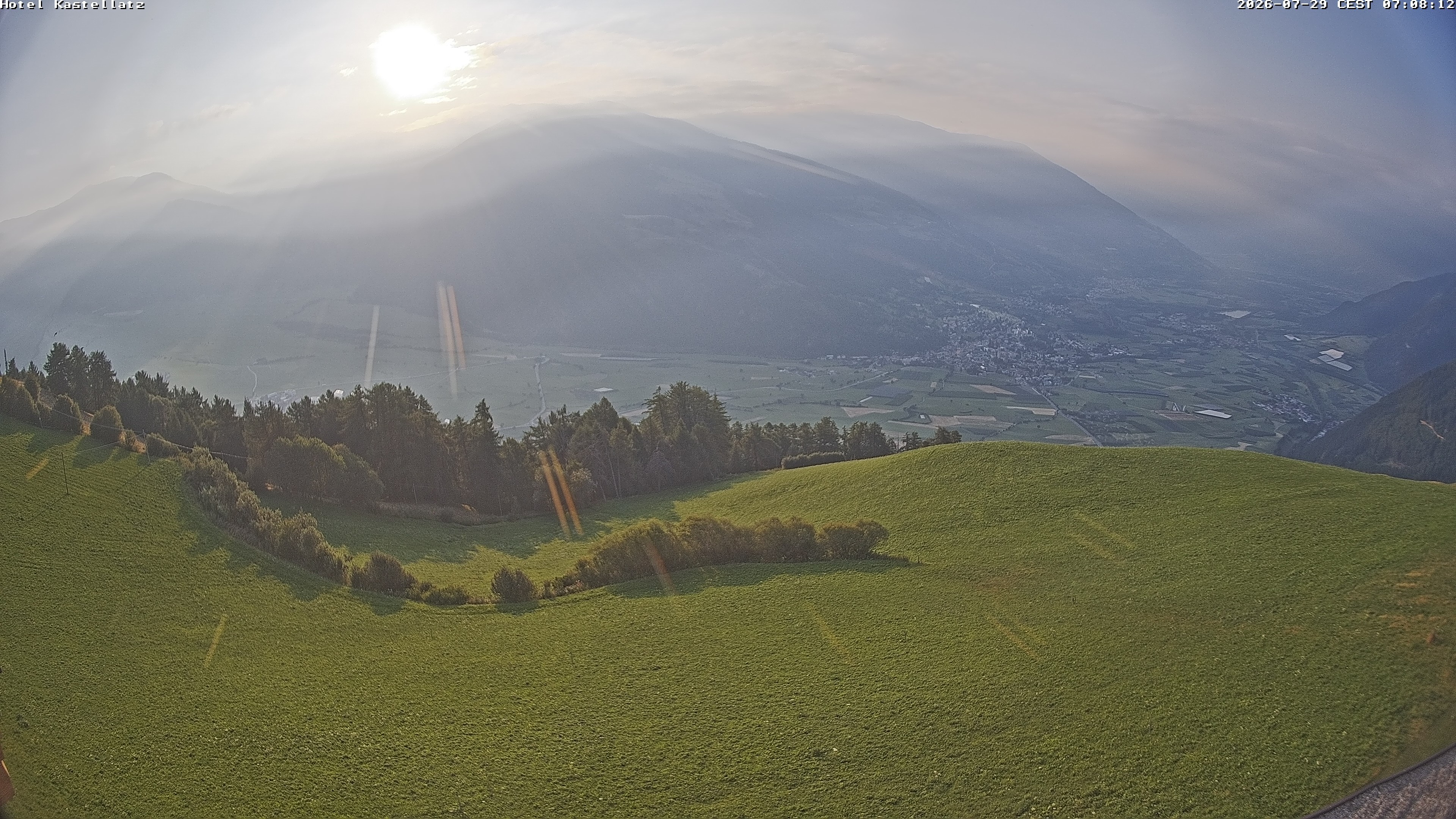 Archiv Foto Webcam Ausblick Kastellatz - Mals