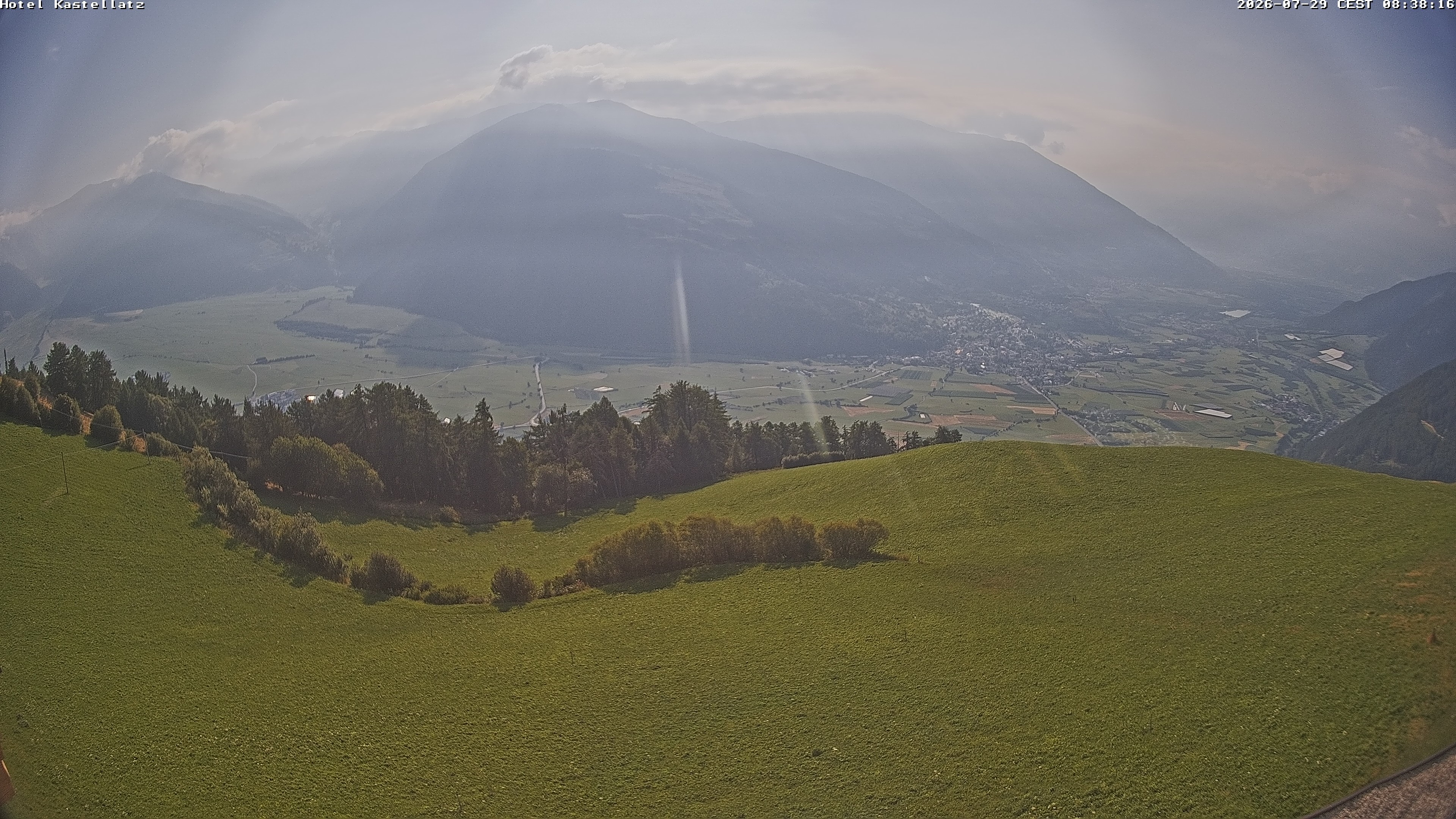 Archiv Foto Webcam Ausblick Kastellatz - Mals