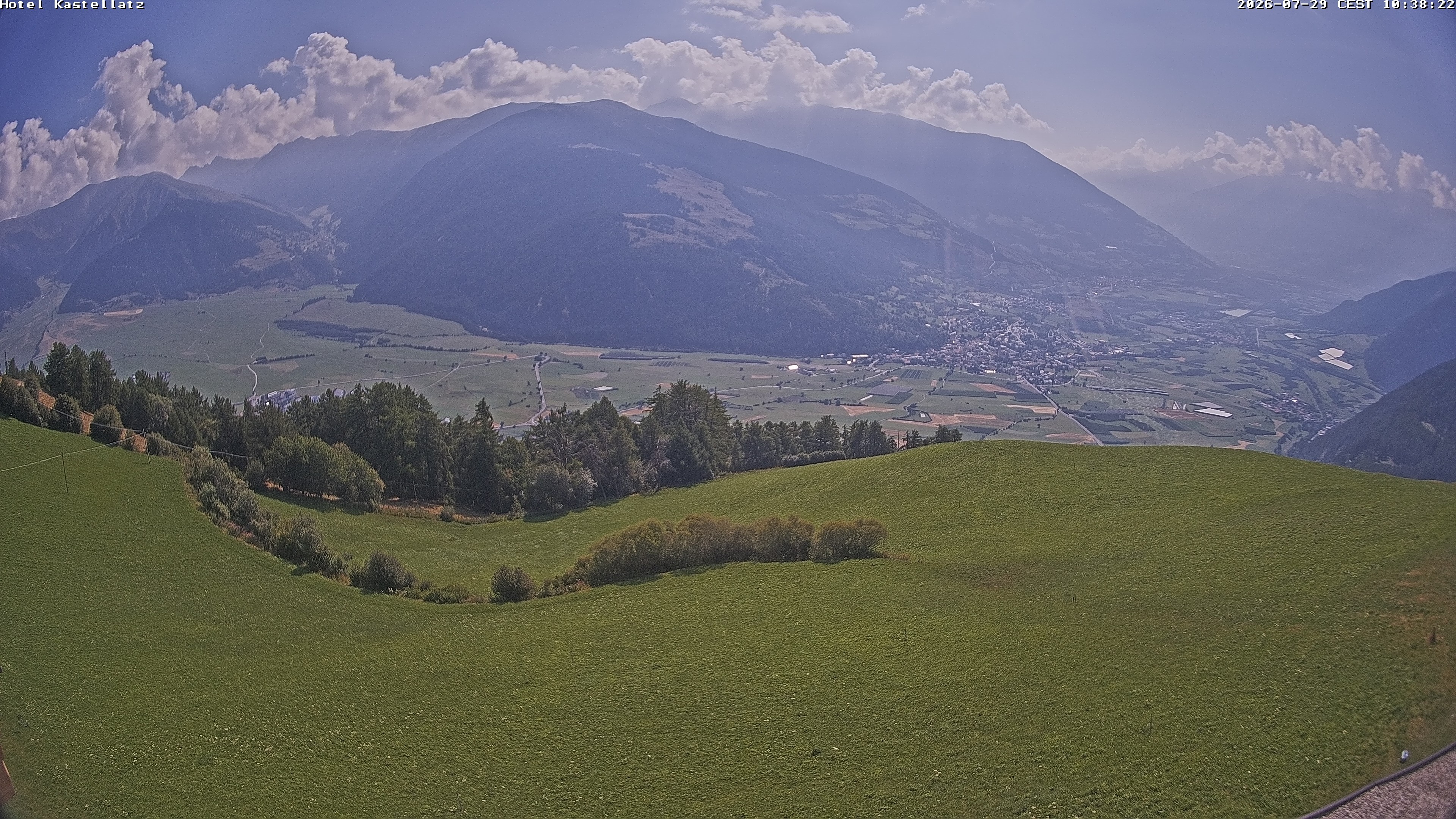 Archiv Foto Webcam Ausblick Kastellatz - Mals