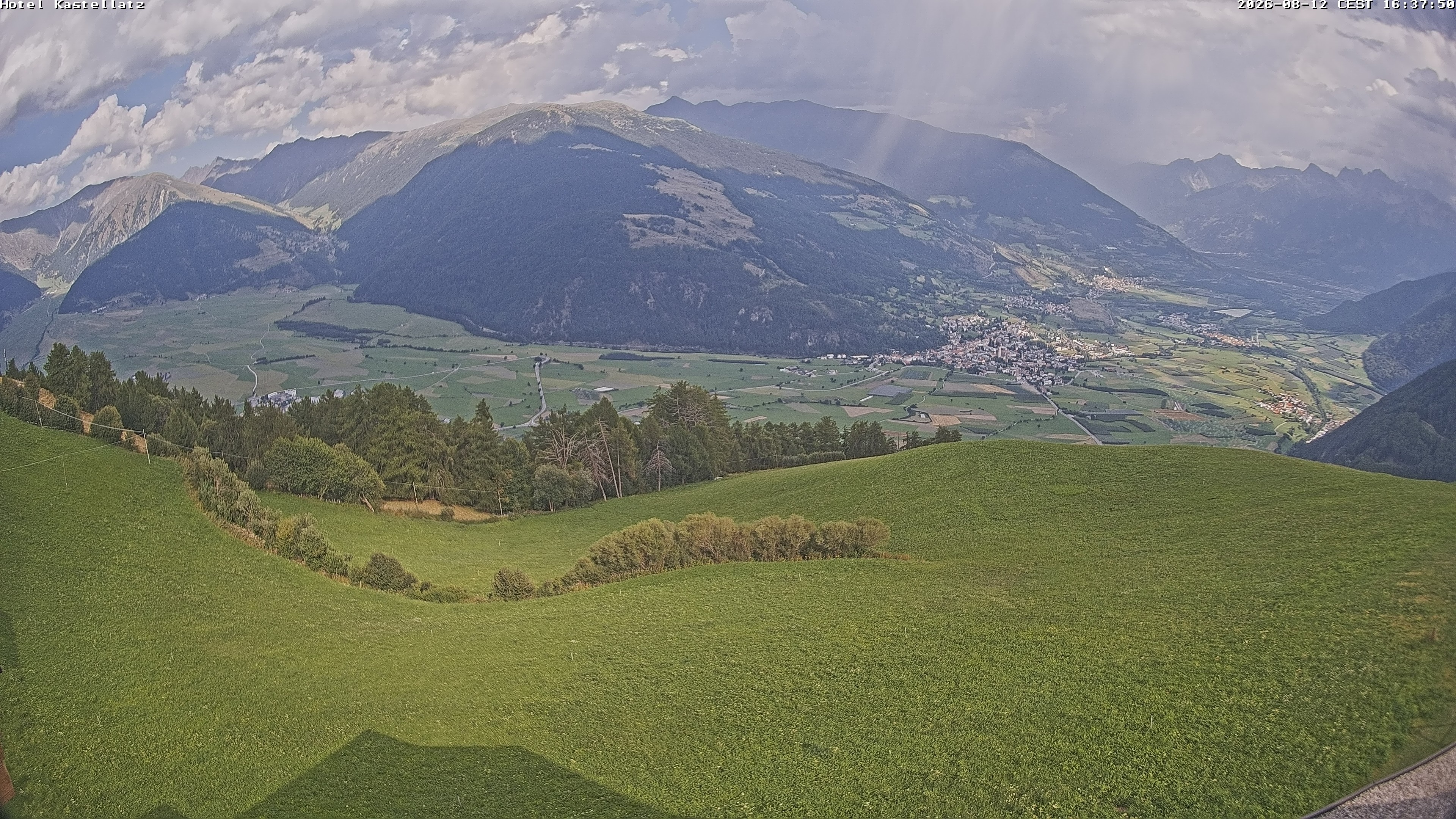 Archiv Foto Webcam Ausblick Kastellatz - Mals