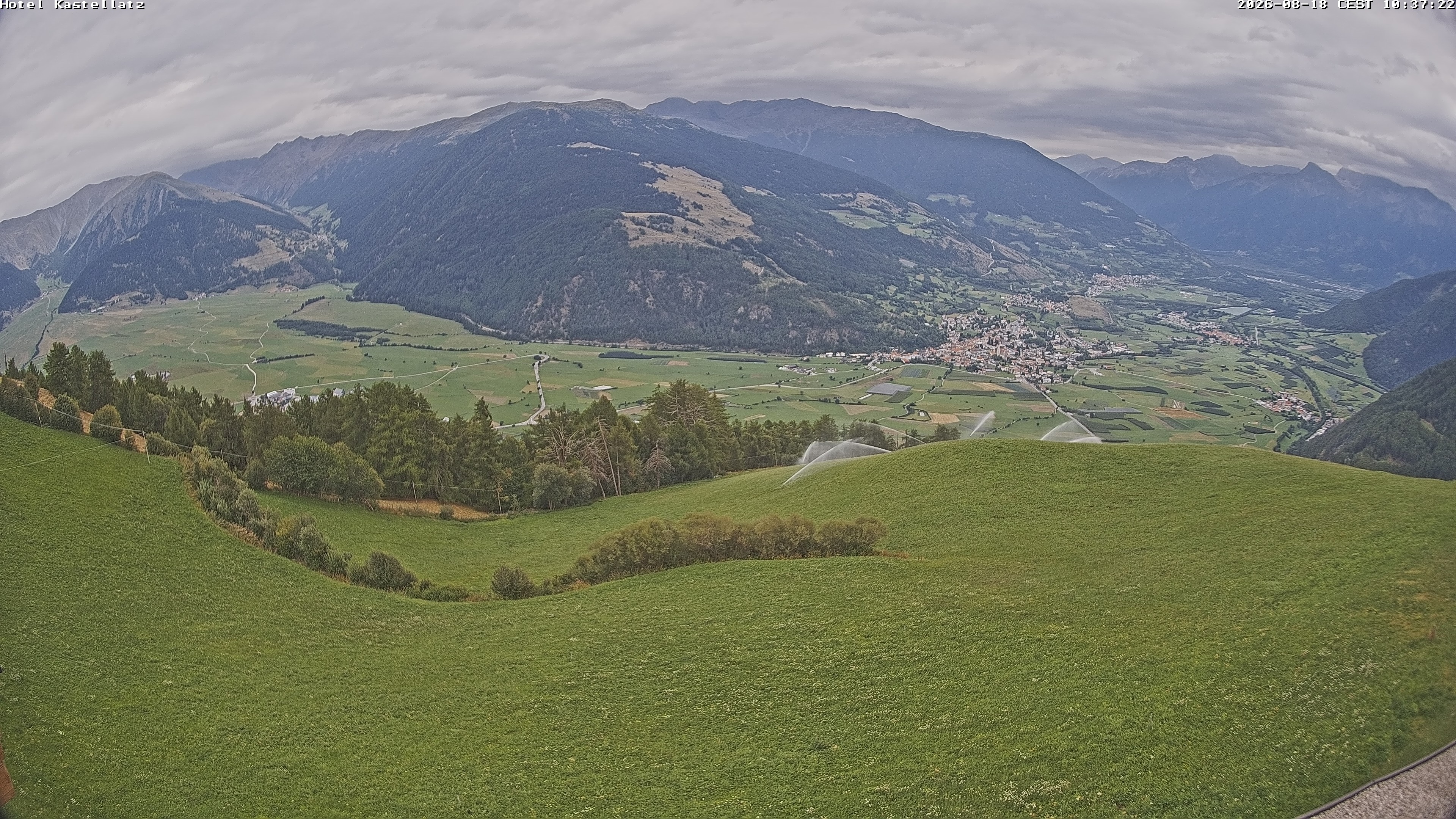 Archiv Foto Webcam Ausblick Kastellatz - Mals