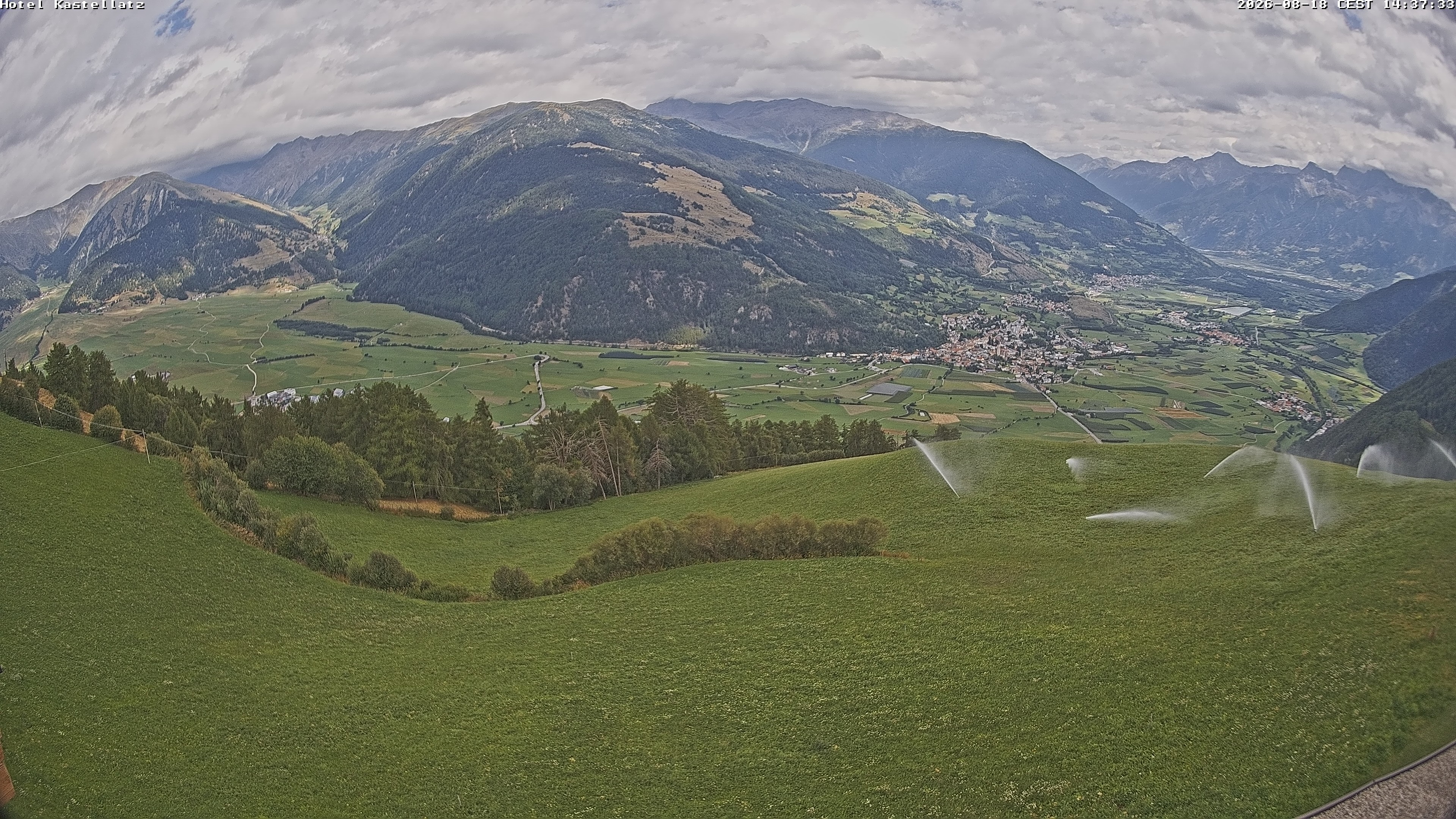 Archiv Foto Webcam Ausblick Kastellatz - Mals