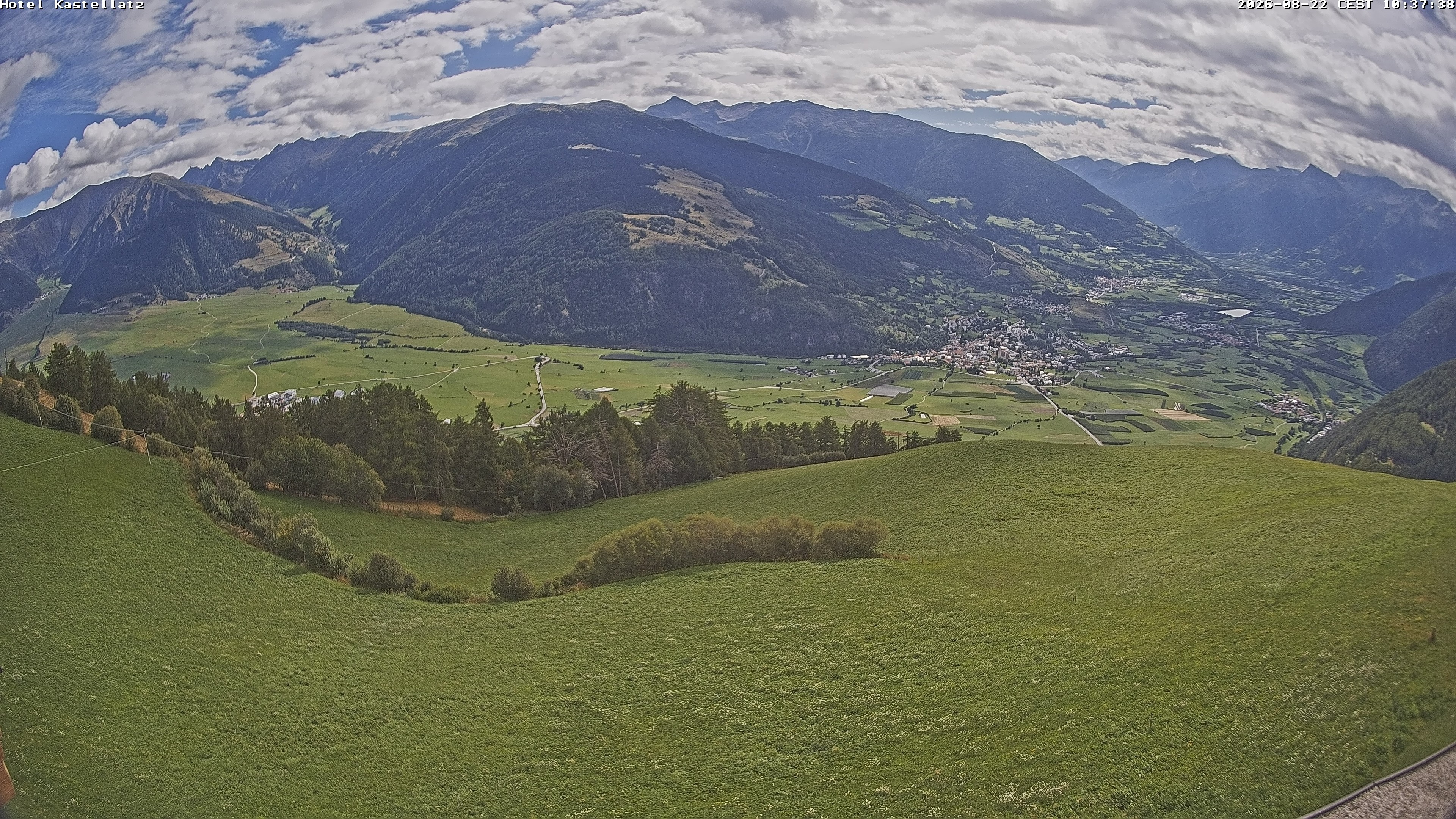 Archiv Foto Webcam Ausblick Kastellatz - Mals