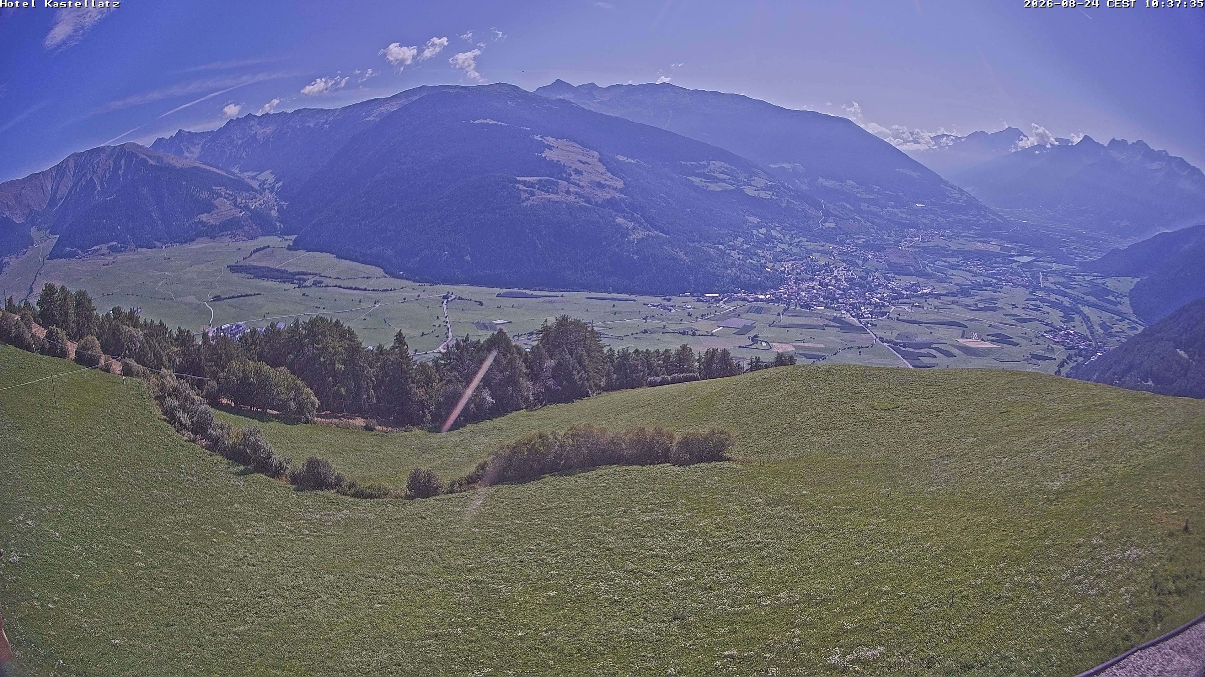 Archiv Foto Webcam Ausblick Kastellatz - Mals