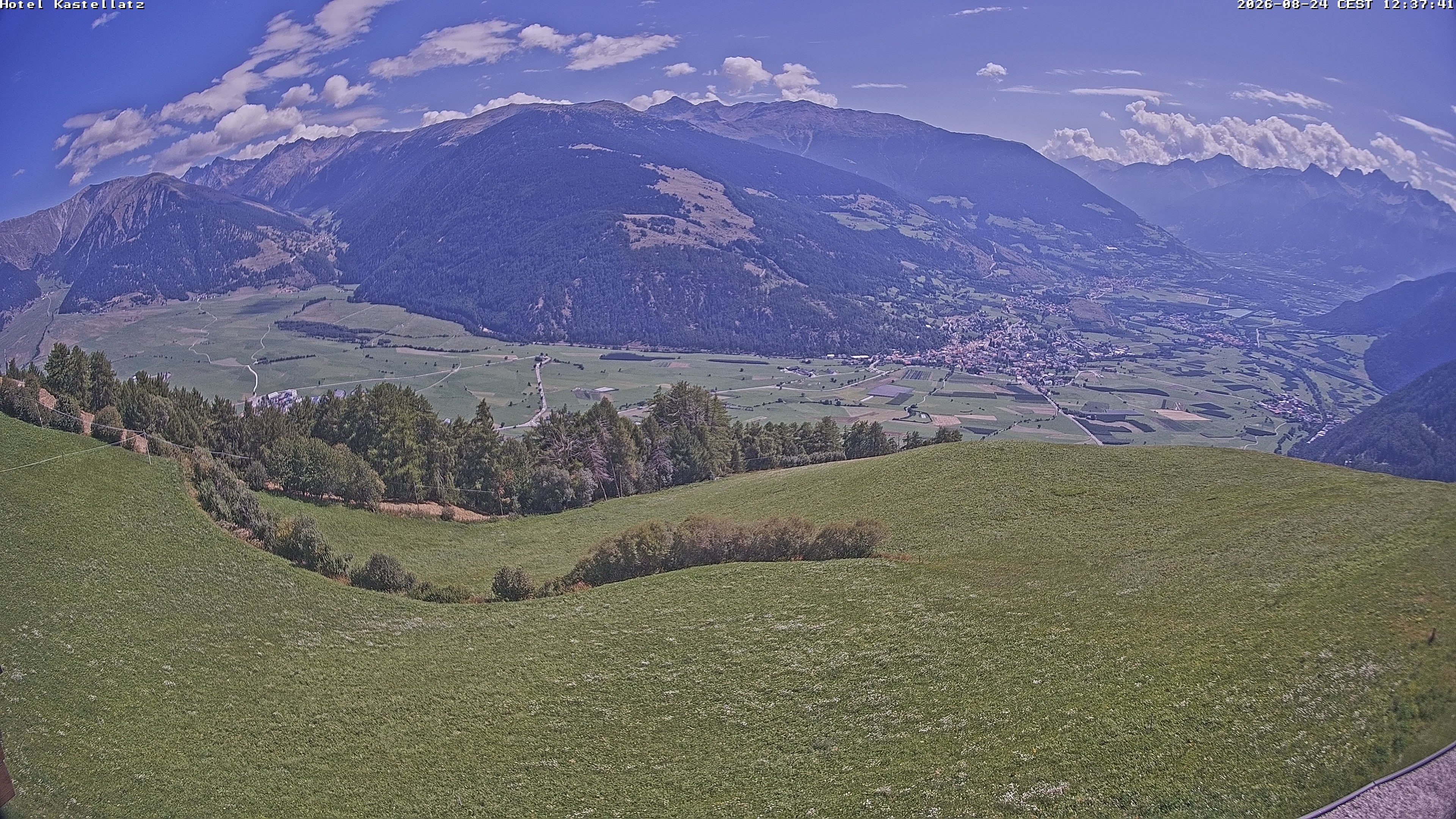 Archiv Foto Webcam Ausblick Kastellatz - Mals