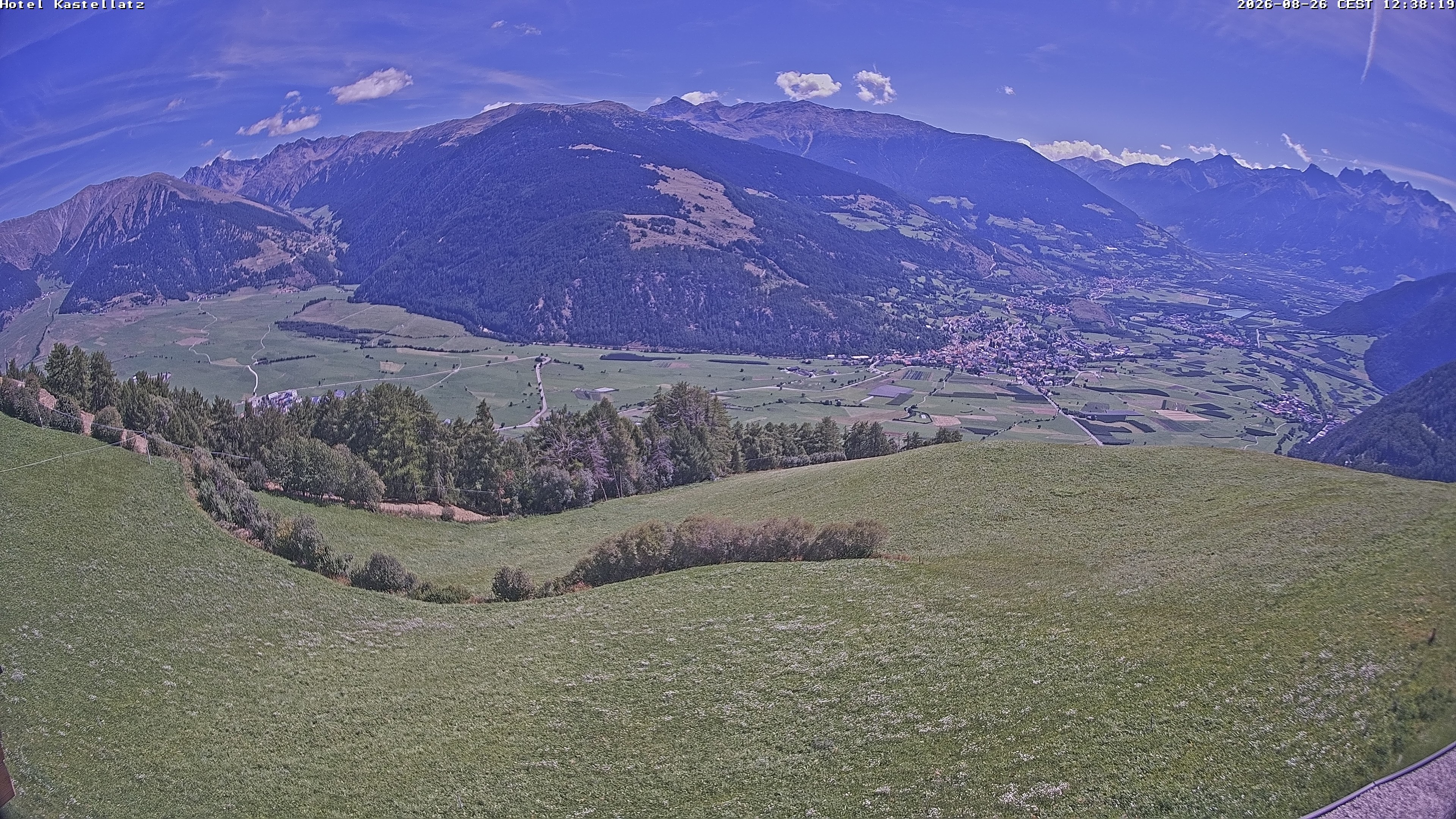 Archiv Foto Webcam Ausblick Kastellatz - Mals