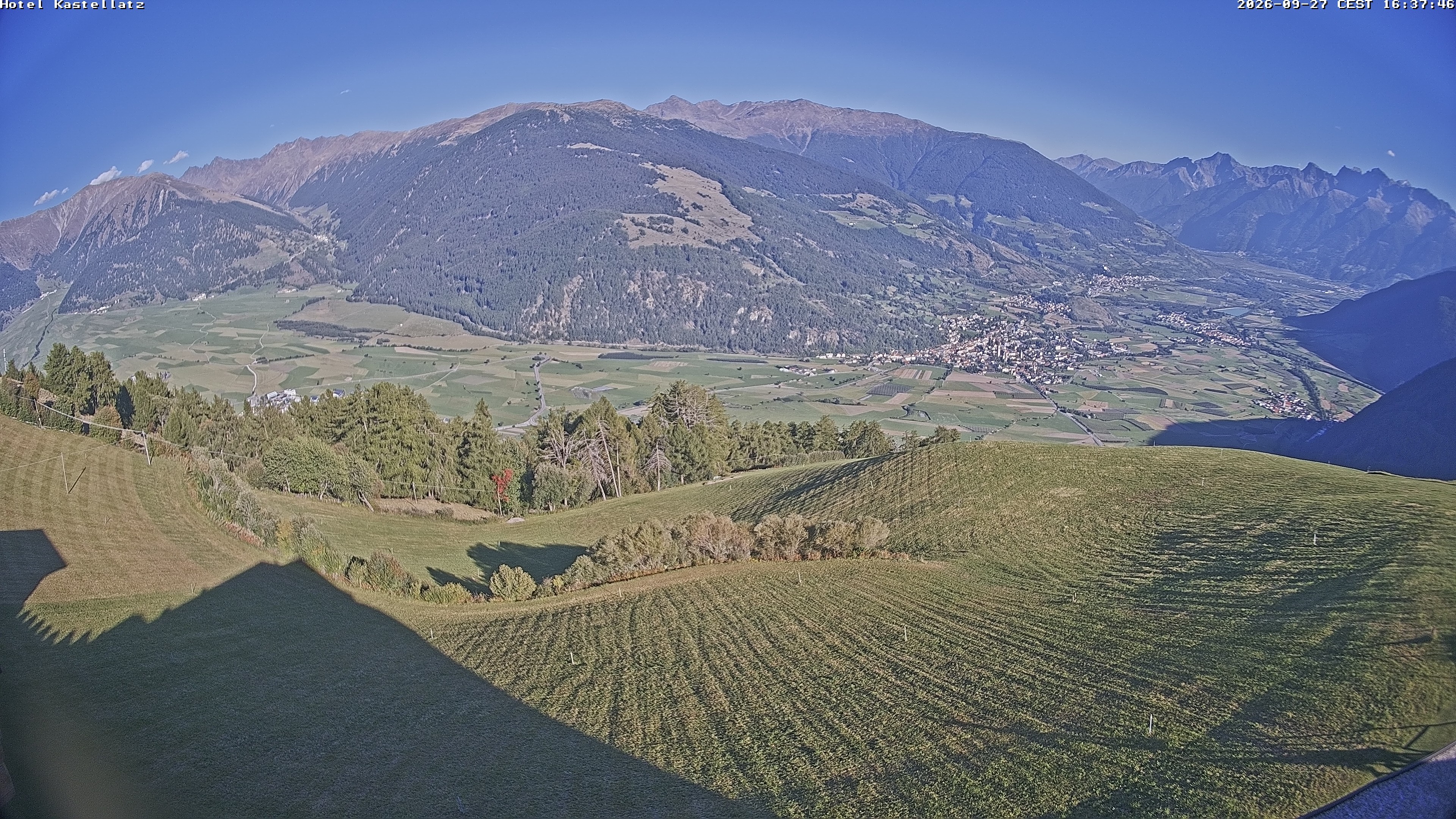 Archiv Foto Webcam Ausblick Kastellatz - Mals