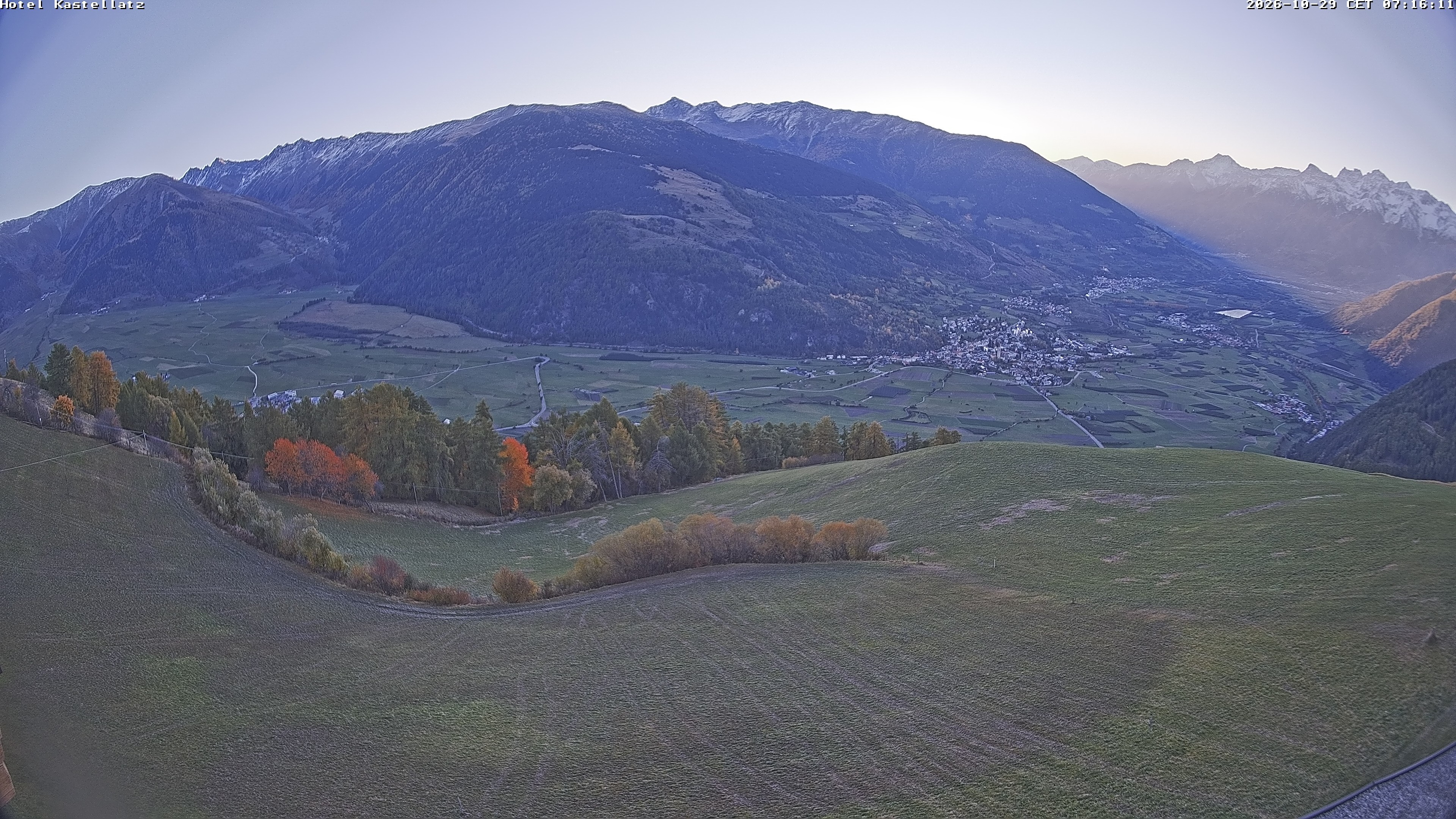 Archiv Foto Webcam Ausblick Kastellatz - Mals