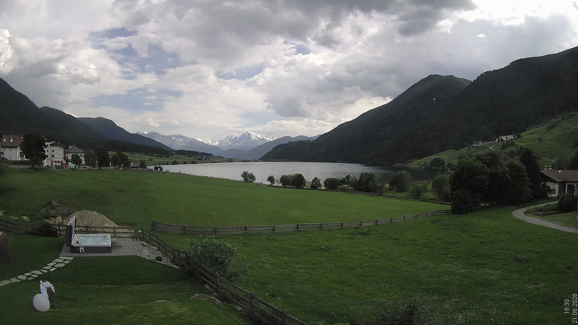 Archiv Foto Webcam Ausblick Hotel Ortlerspitz