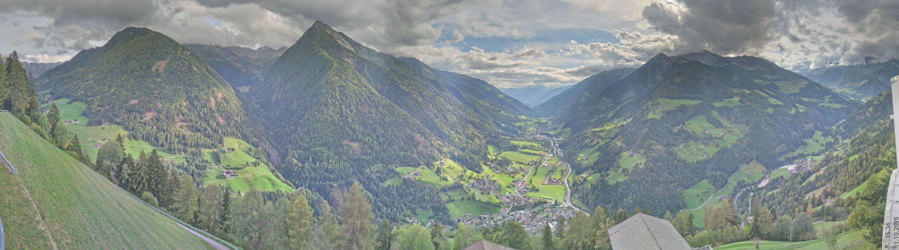 Archived image Webcam Panoramic View Passeier Valley